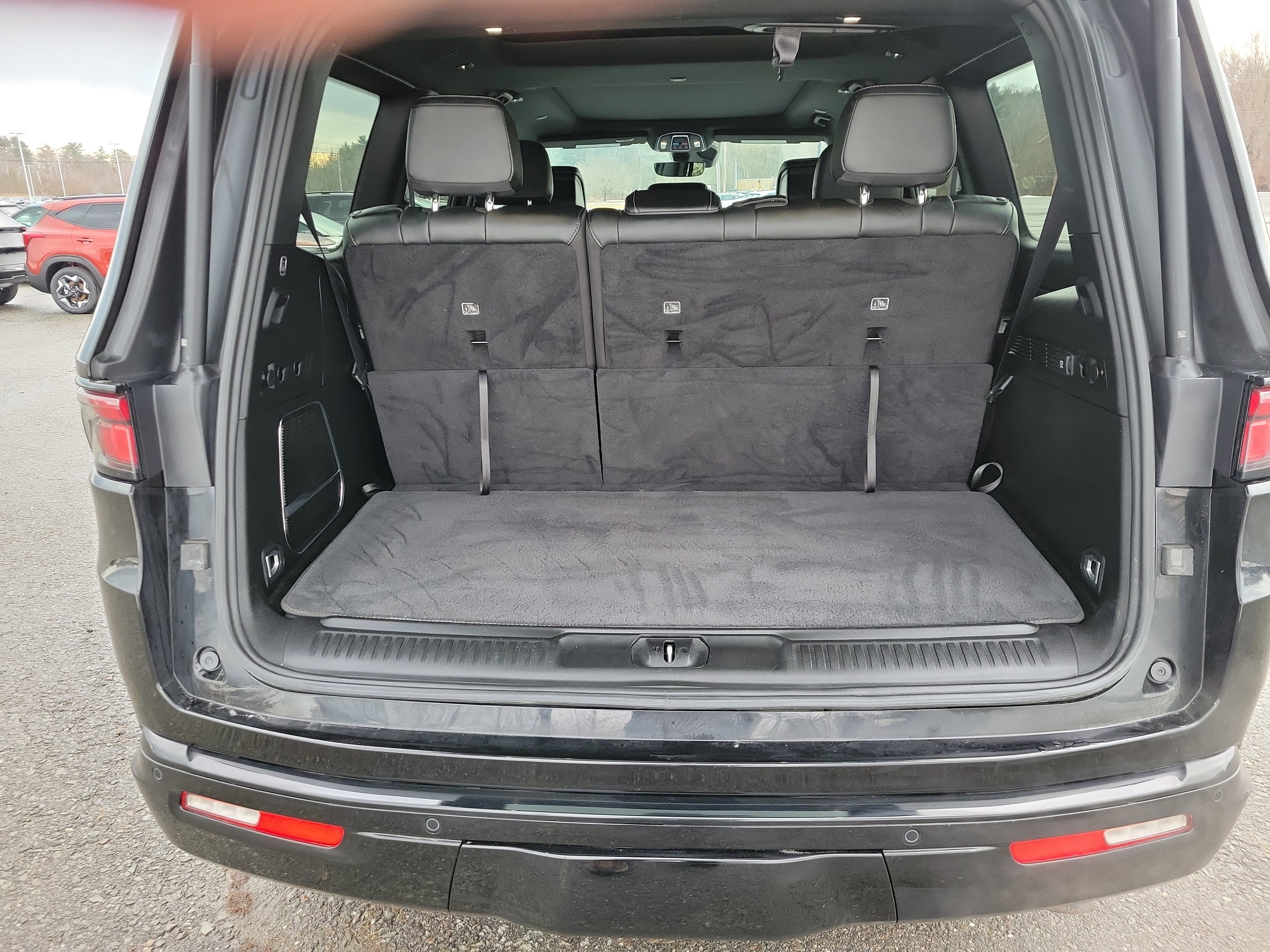 2023 Jeep Wagoneer Series II Carbide 4x4