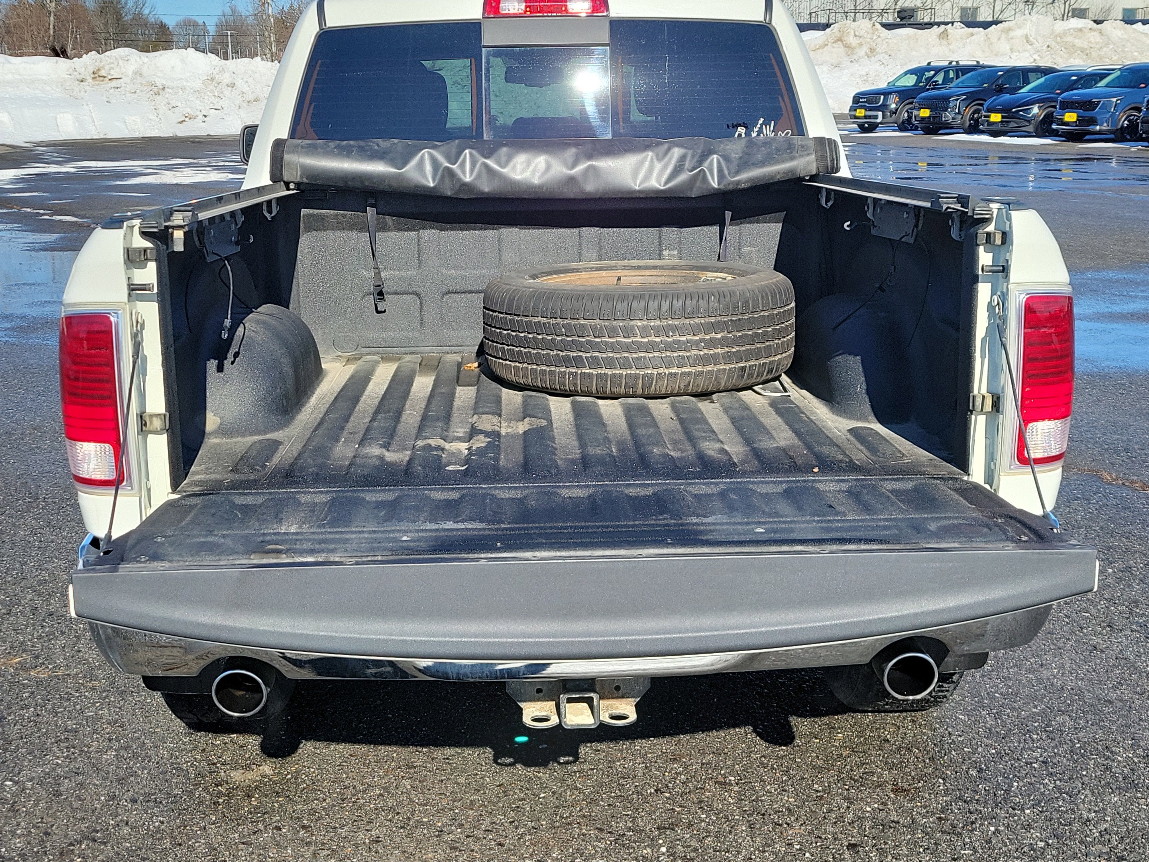 2017 RAM 1500 Longhorn Crew Cab 4x4 5'7" Box