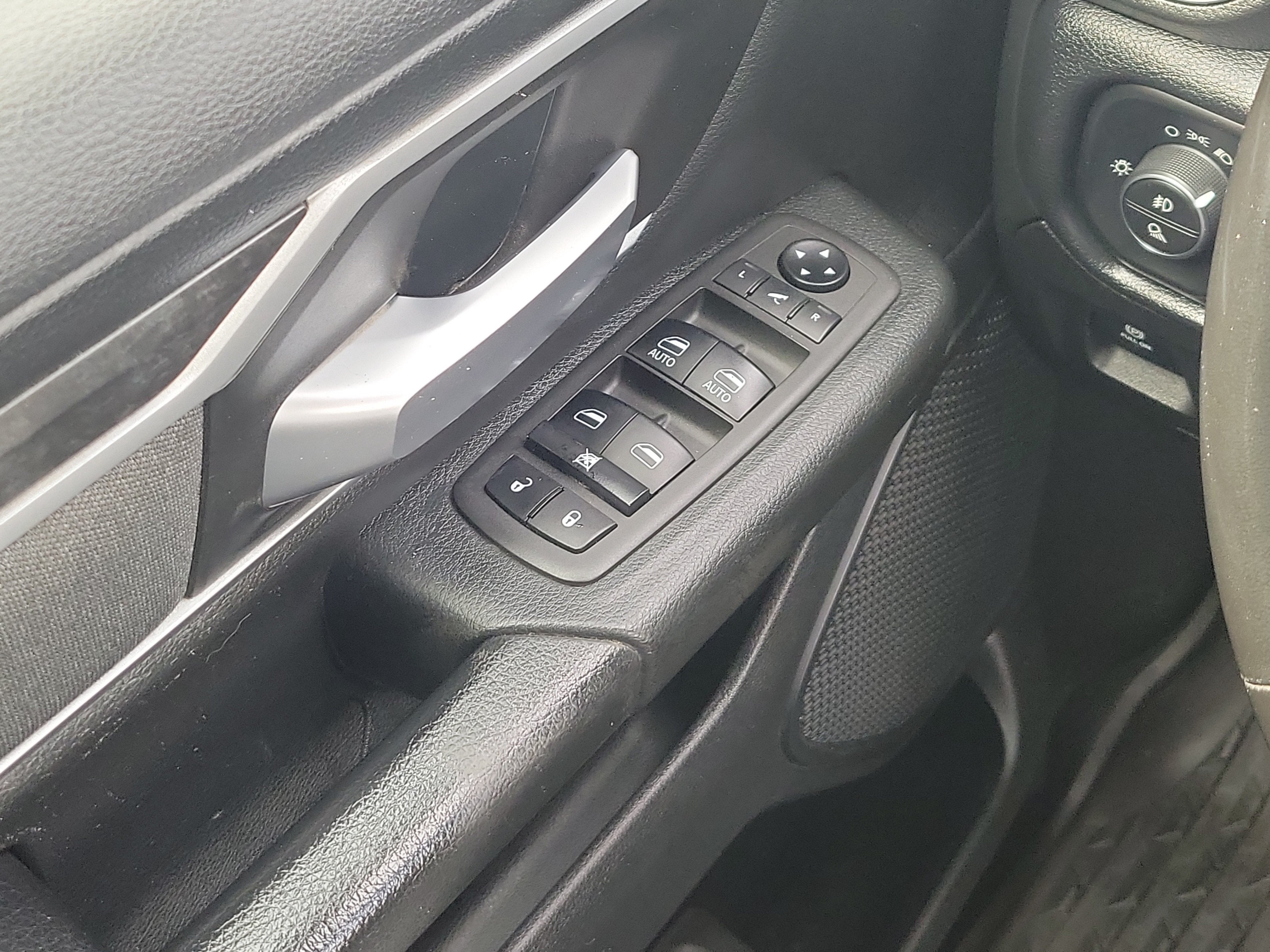 2021 RAM 1500 Big Horn Quad Cab 4x4 6'4" Box
