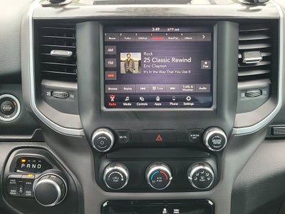 2019 RAM 1500 Big Horn/Lone Star Crew Cab 4x4 5'7" Box
