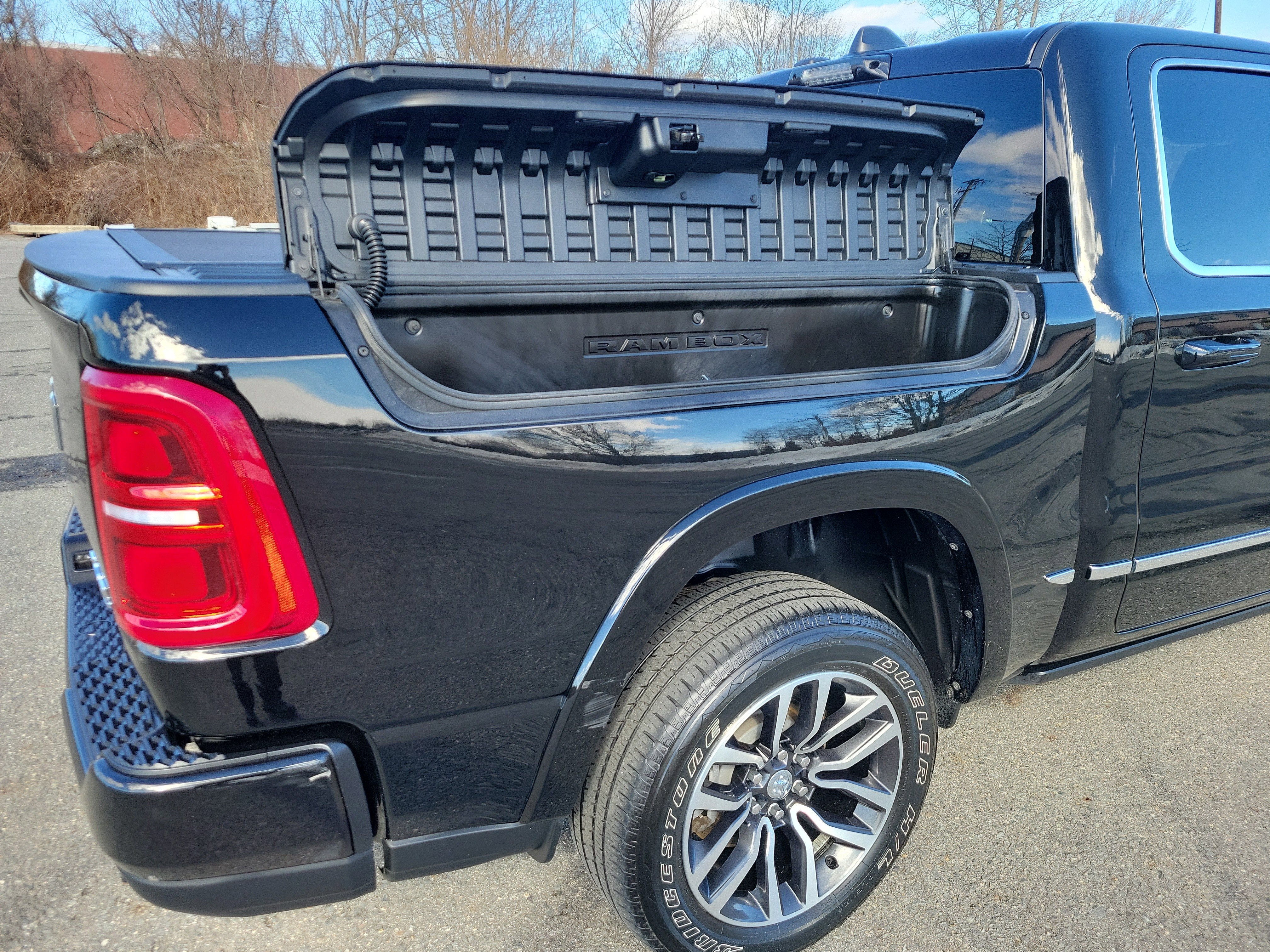 2025 RAM 1500 Limited Crew Cab 4x4 5'7" Box