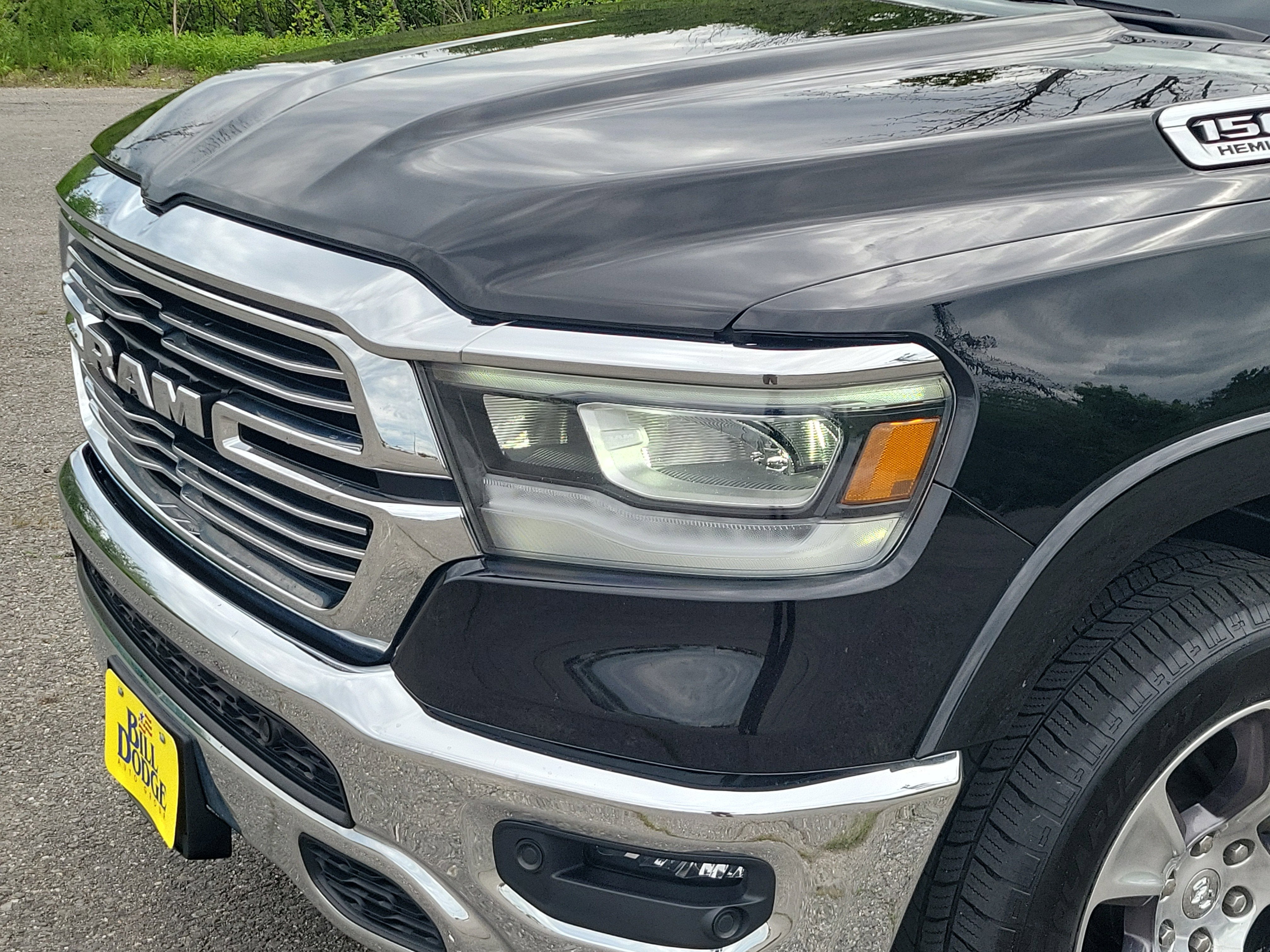 2022 RAM 1500 Laramie Crew Cab 4x4 5'7" Box