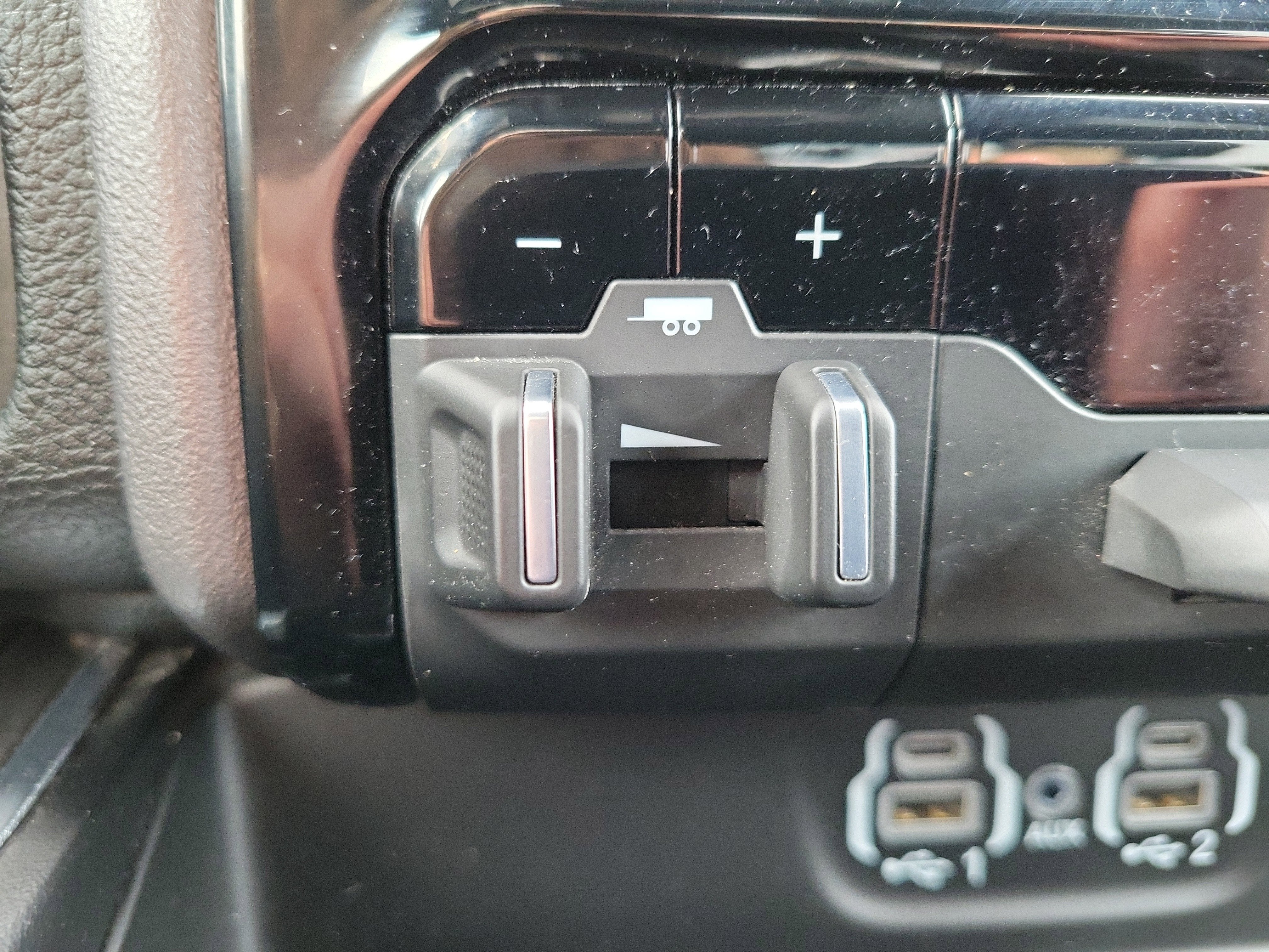 2023 RAM 1500 Laramie Crew Cab 4x4 6'4" Box