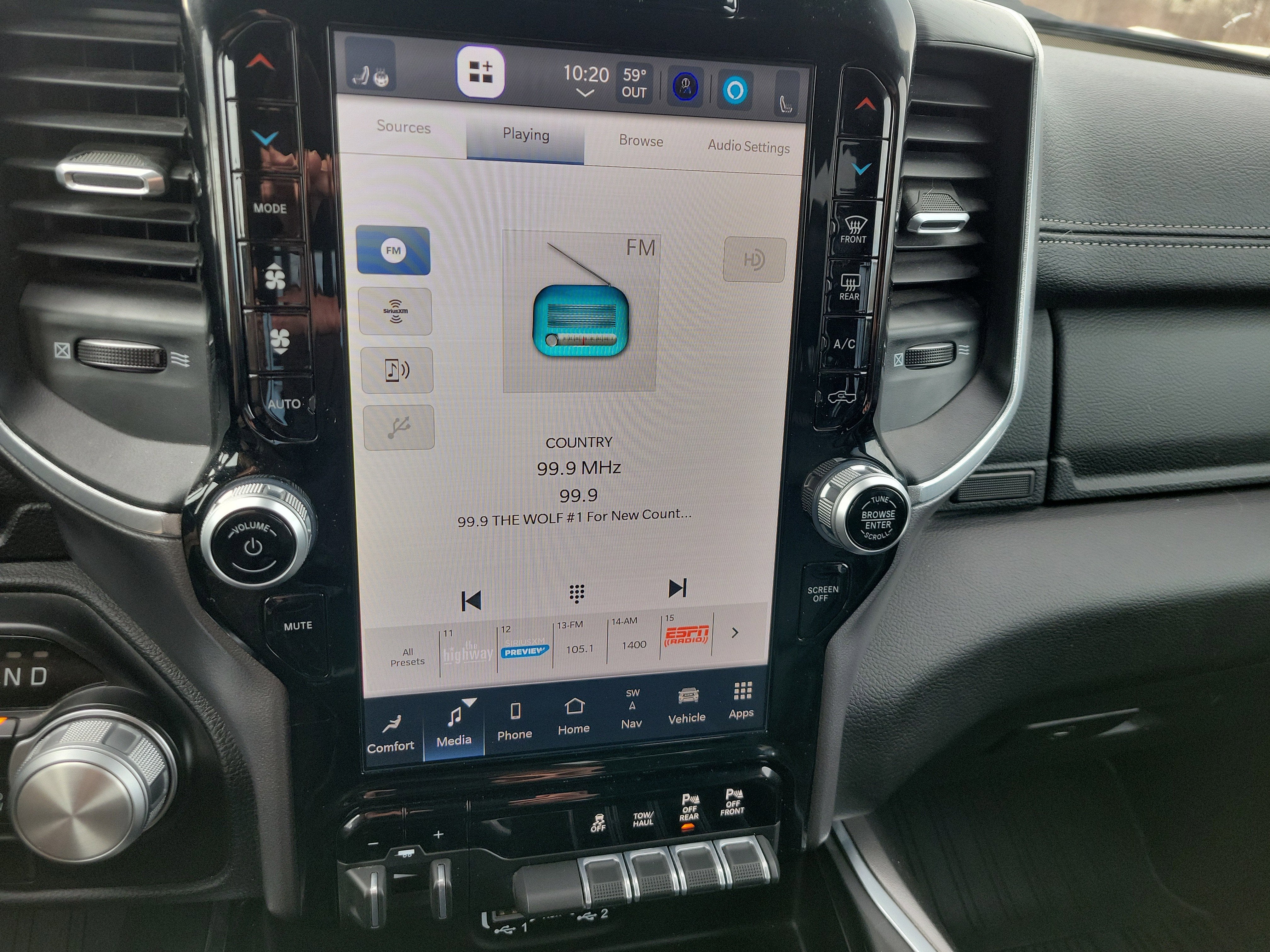 2023 RAM 1500 Laramie Crew Cab 4x4 6'4" Box