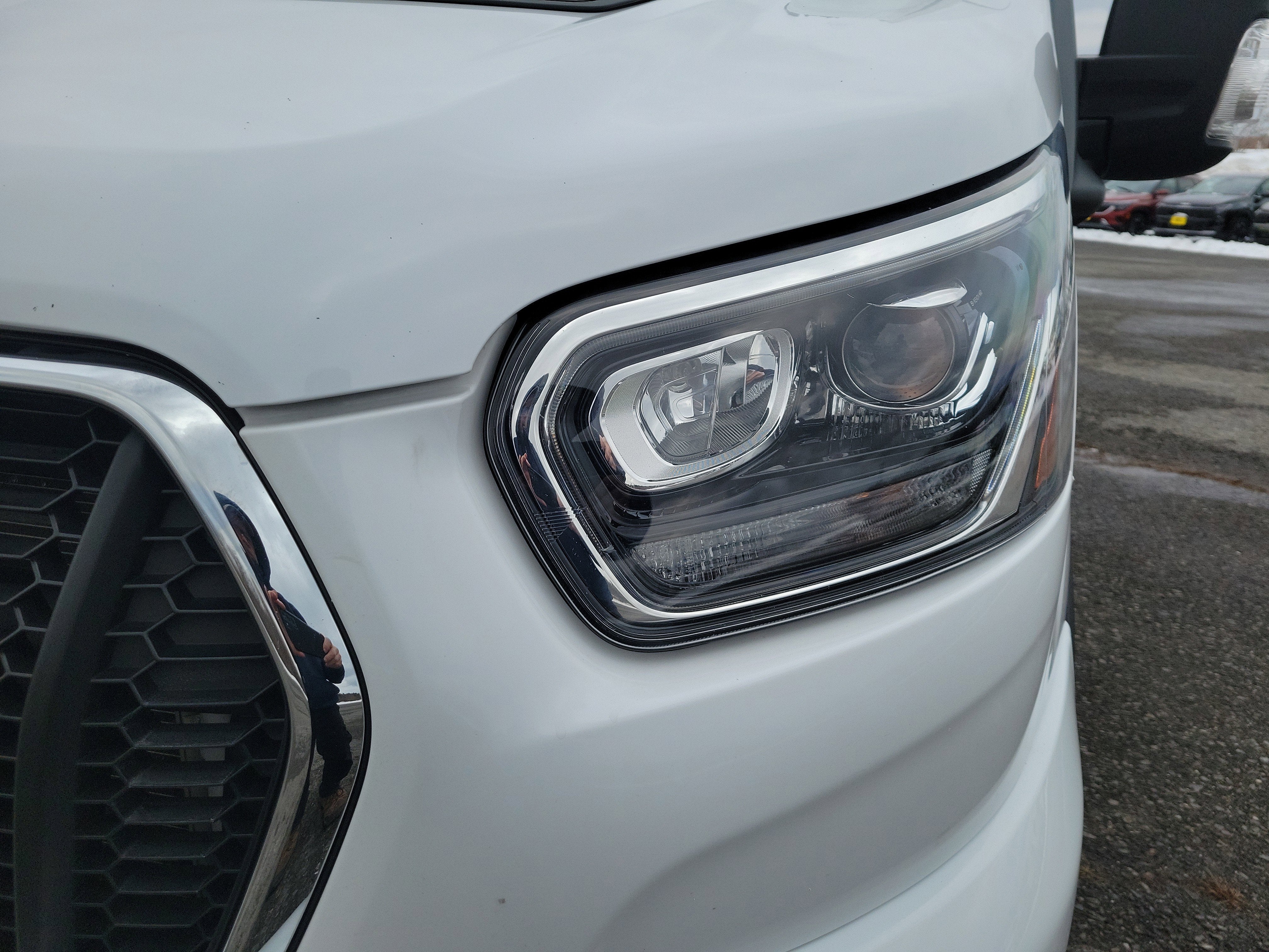 2023 Ford Transit Passenger Wagon XL