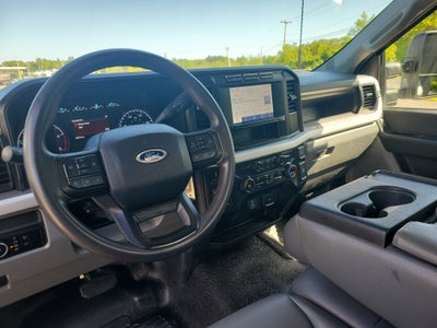 2023 Ford Super Duty F-550 DRW XL