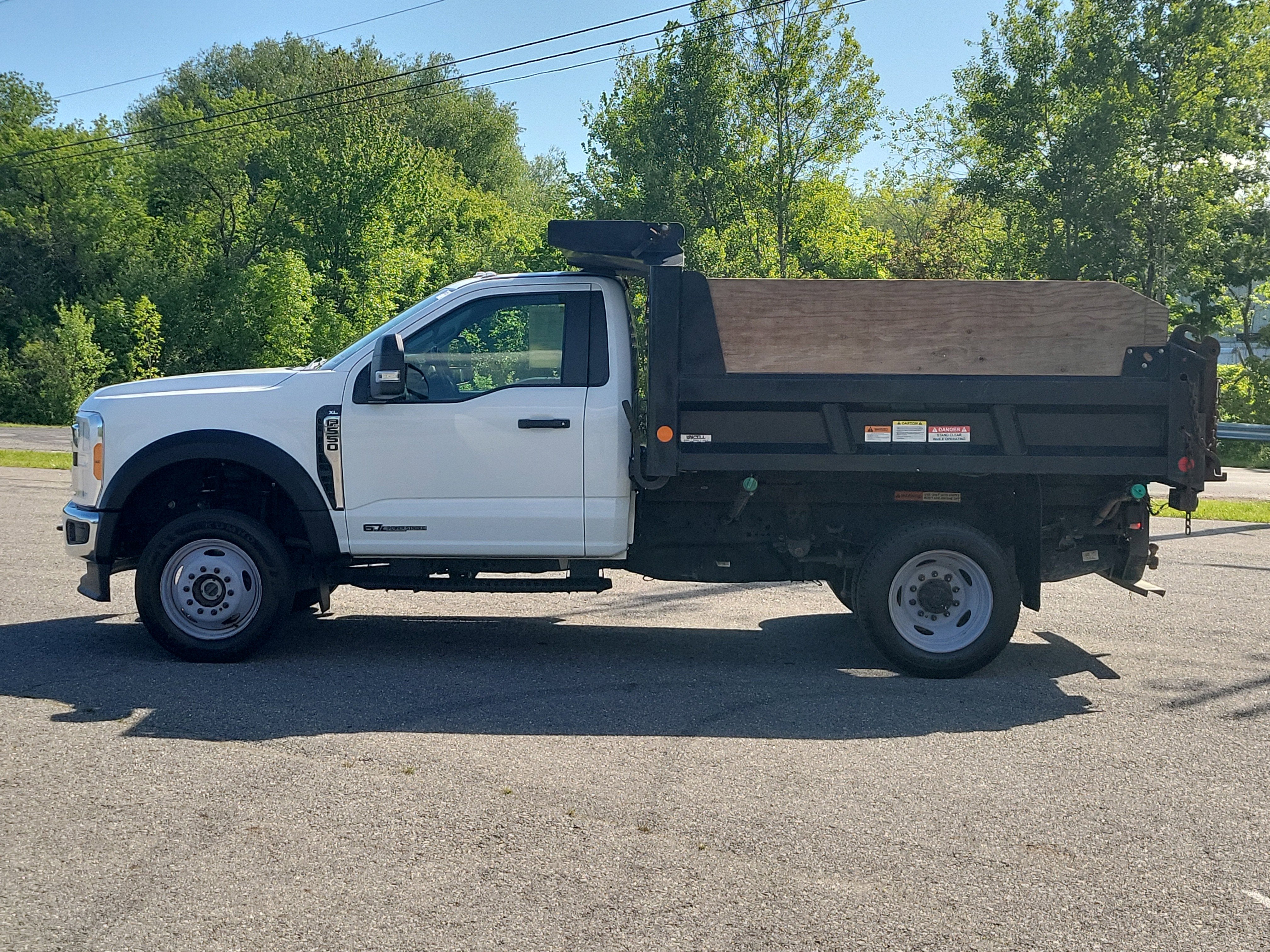 2023 Ford Super Duty F-550 DRW XL