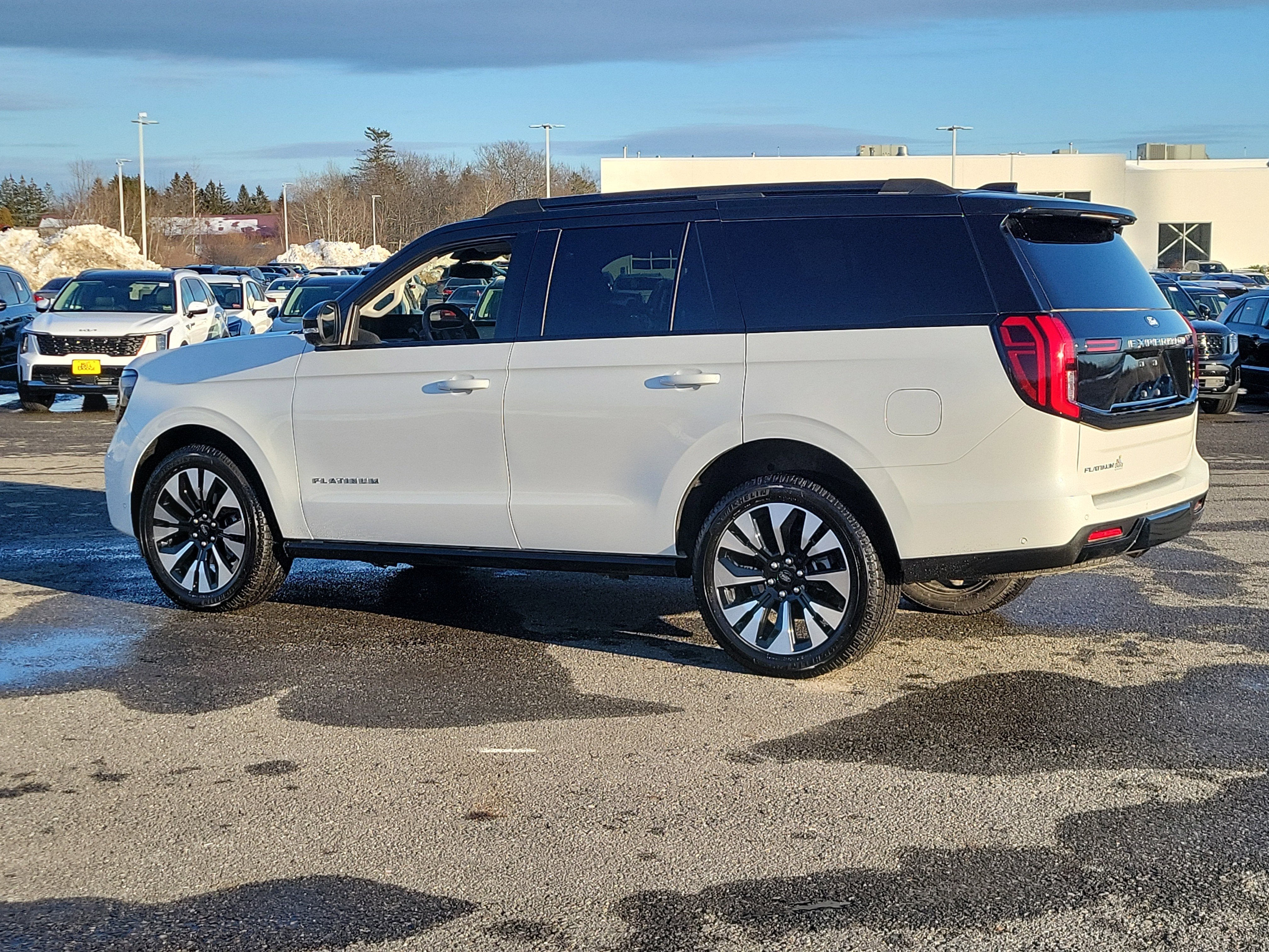 2025 Ford Expedition Platinum
