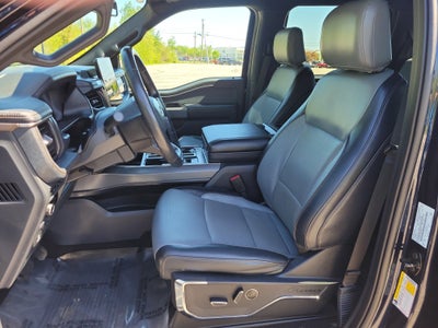 2023 Ford F-150 Lightning LARIAT
