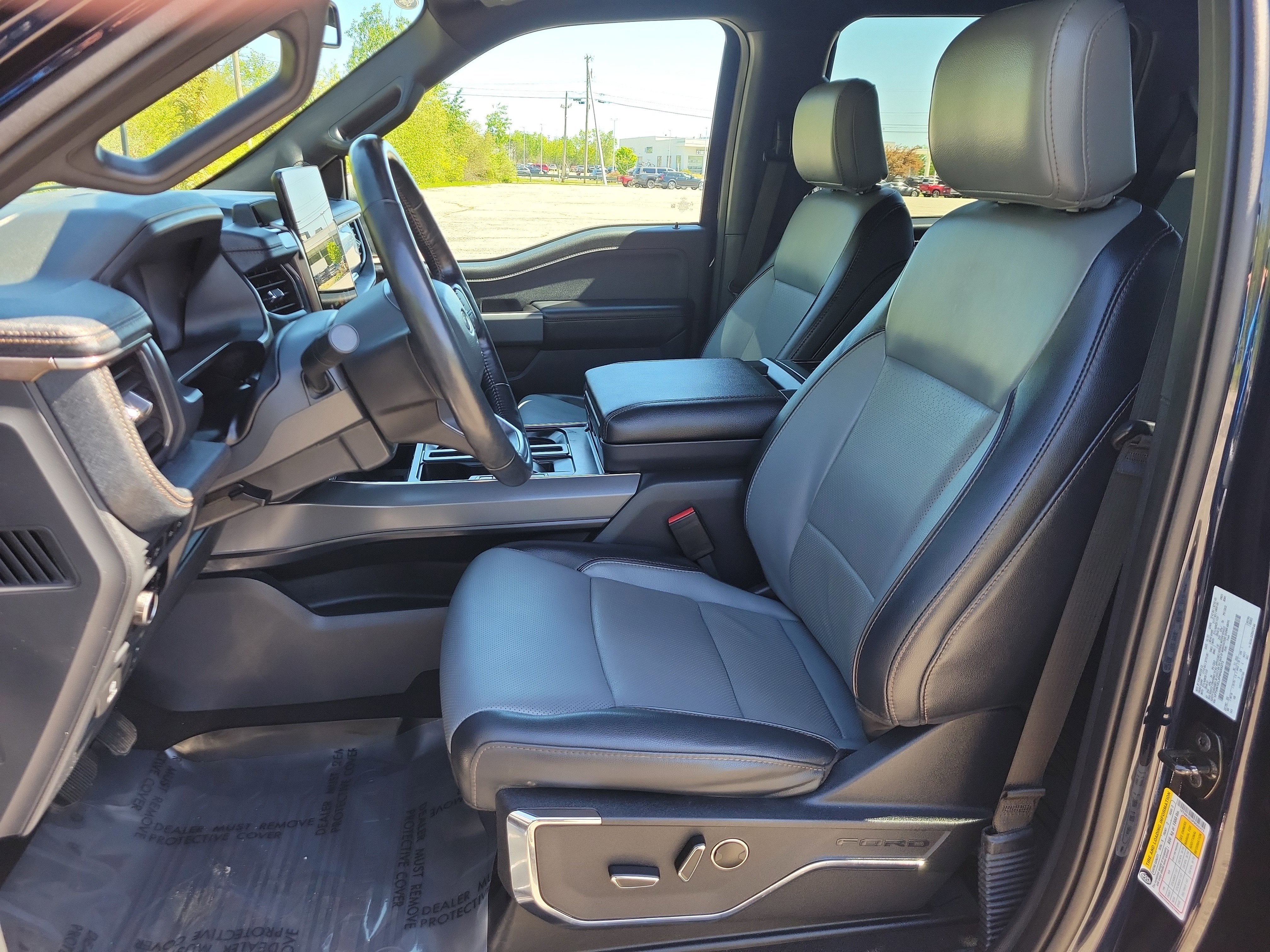 2023 Ford F-150 Lightning LARIAT