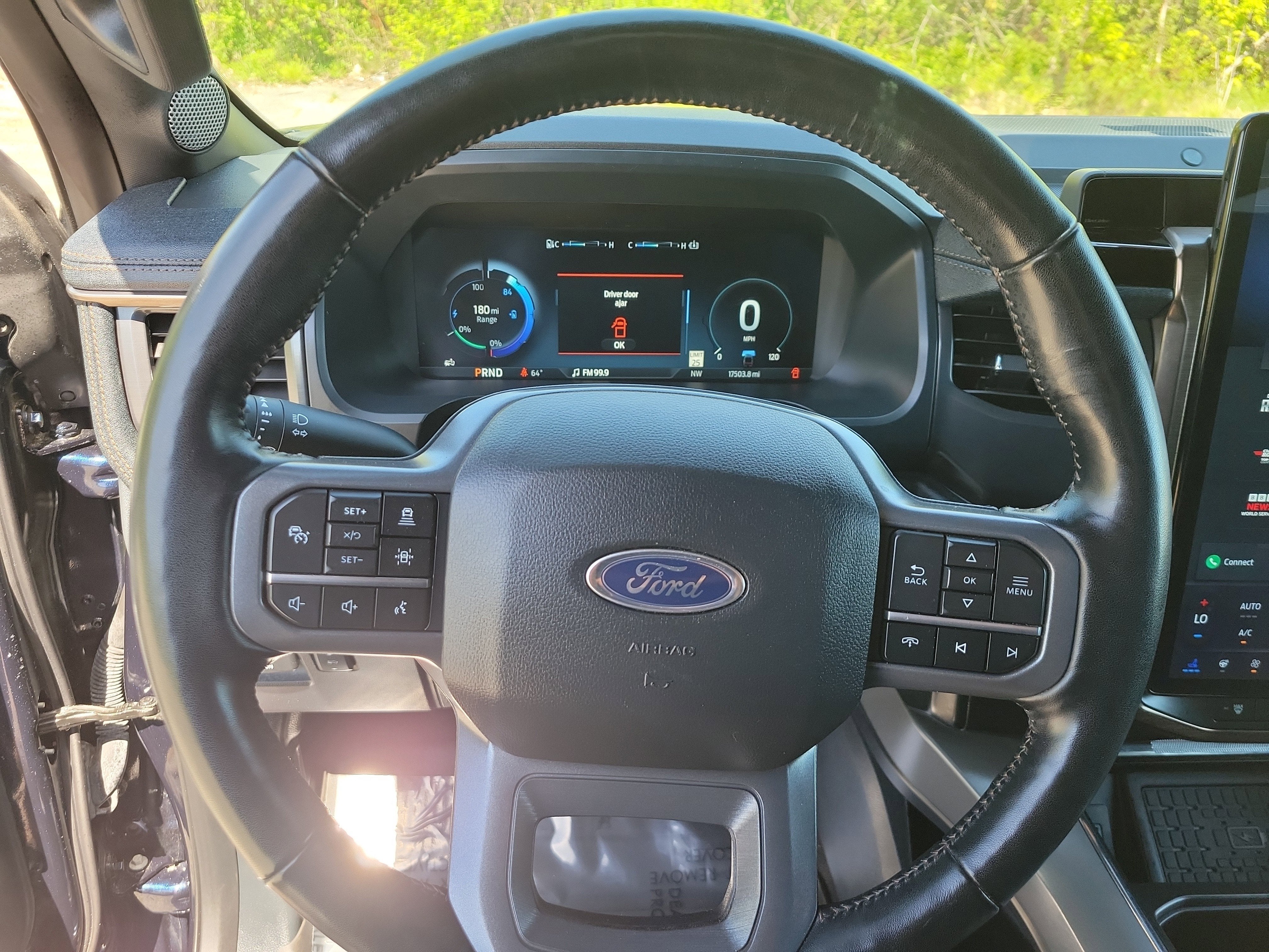 2023 Ford F-150 Lightning LARIAT