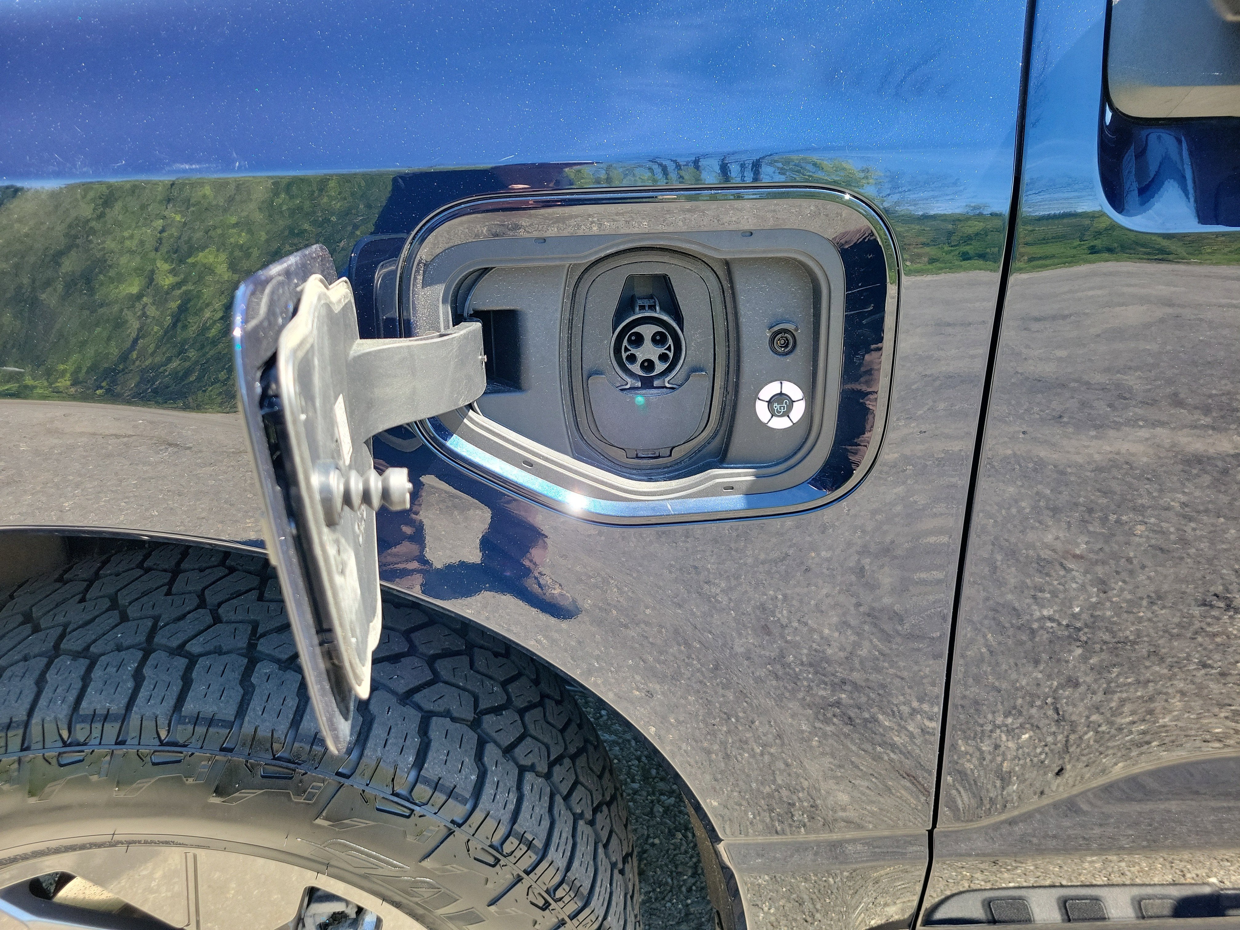 2023 Ford F-150 Lightning LARIAT