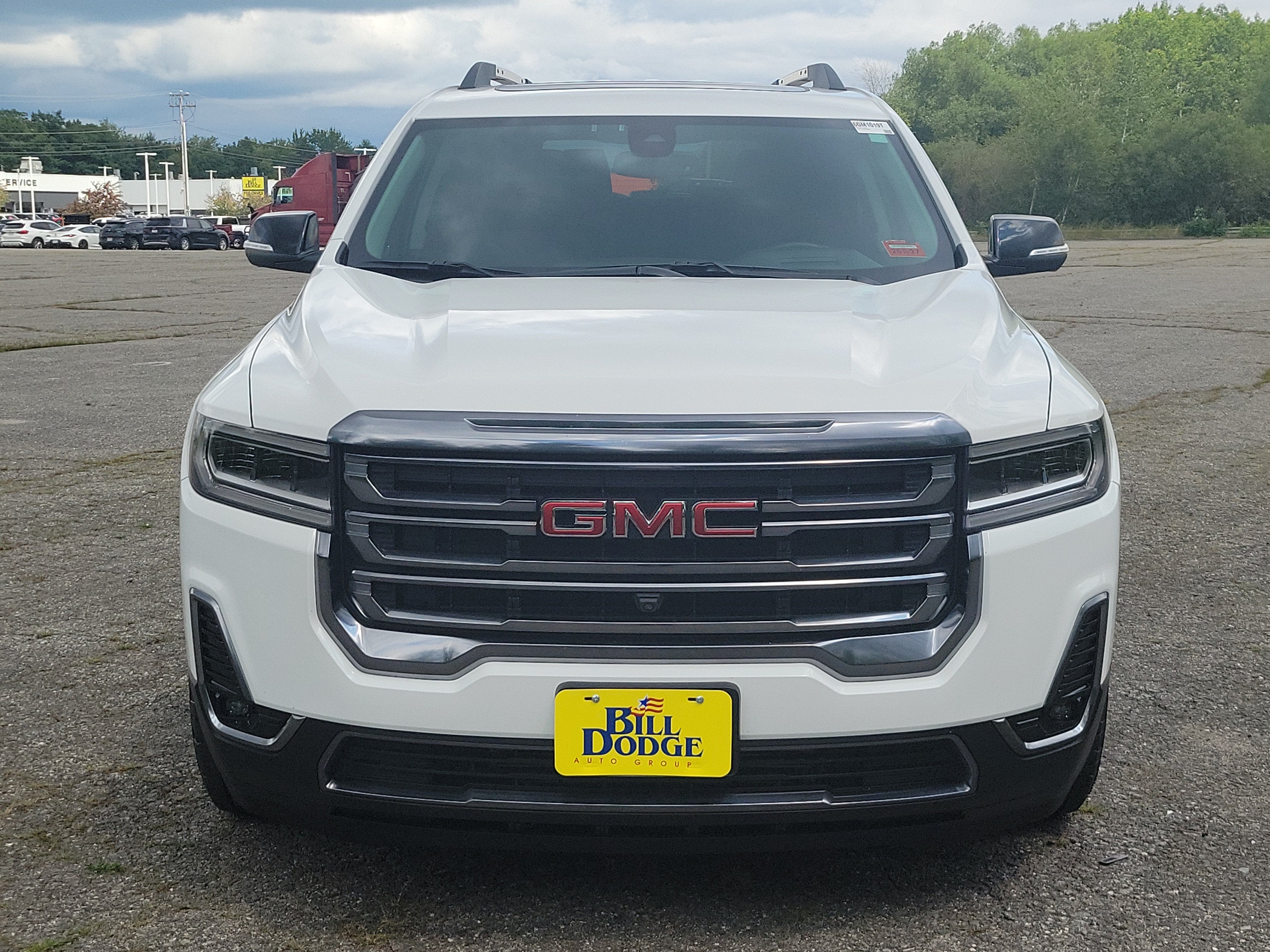 2023 GMC Acadia AT4