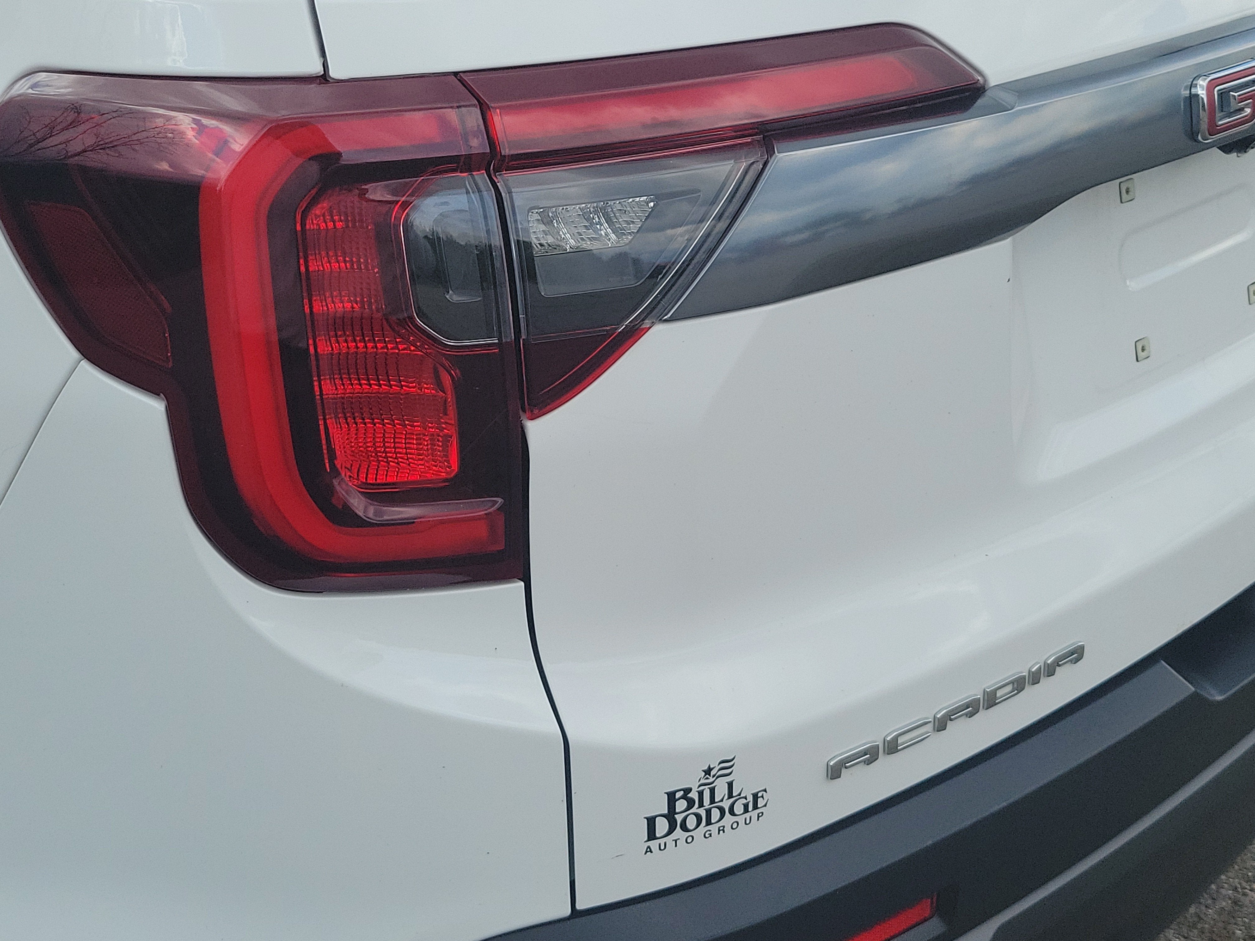 2023 GMC Acadia AT4