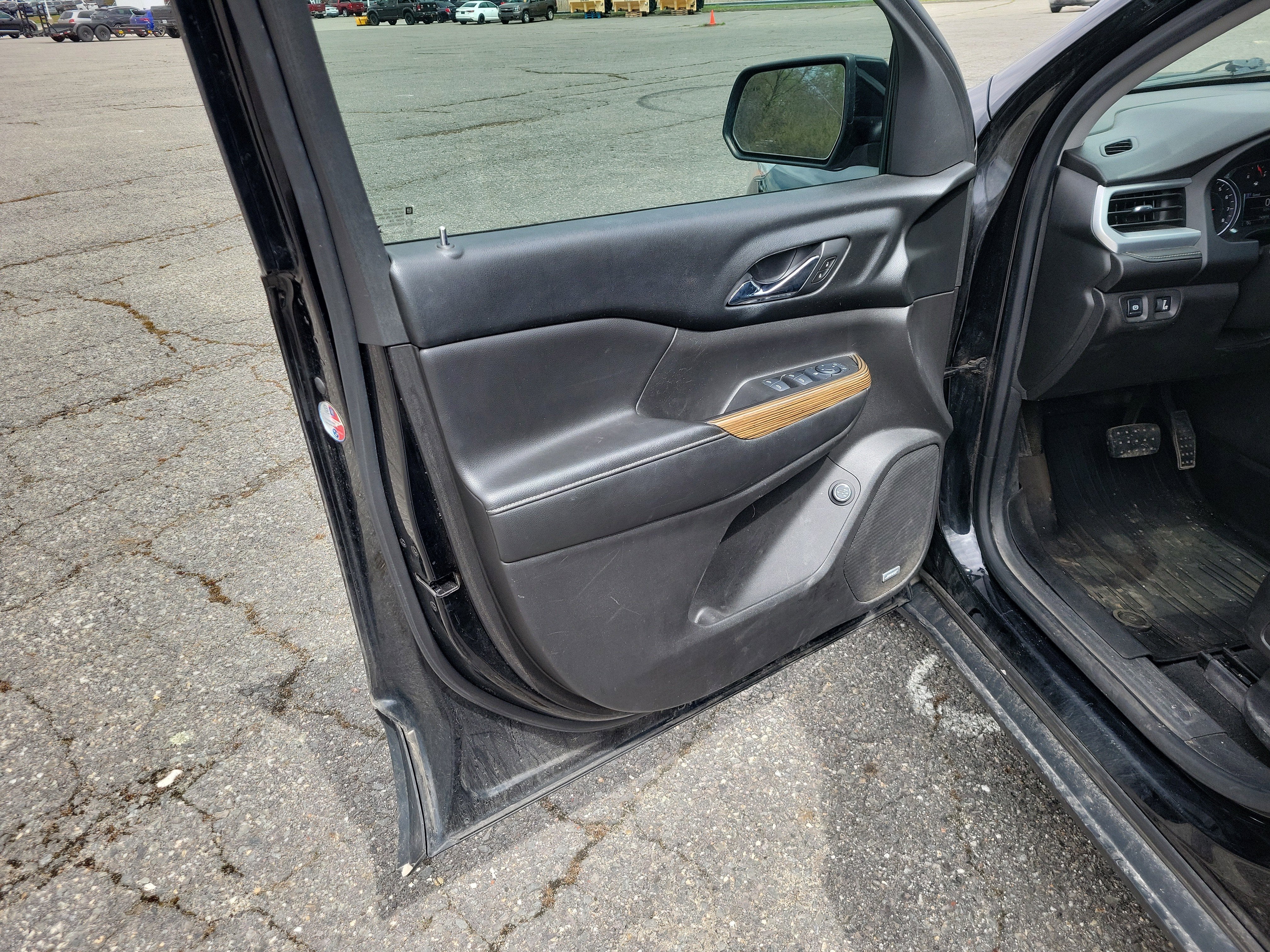 2017 GMC Acadia SLE