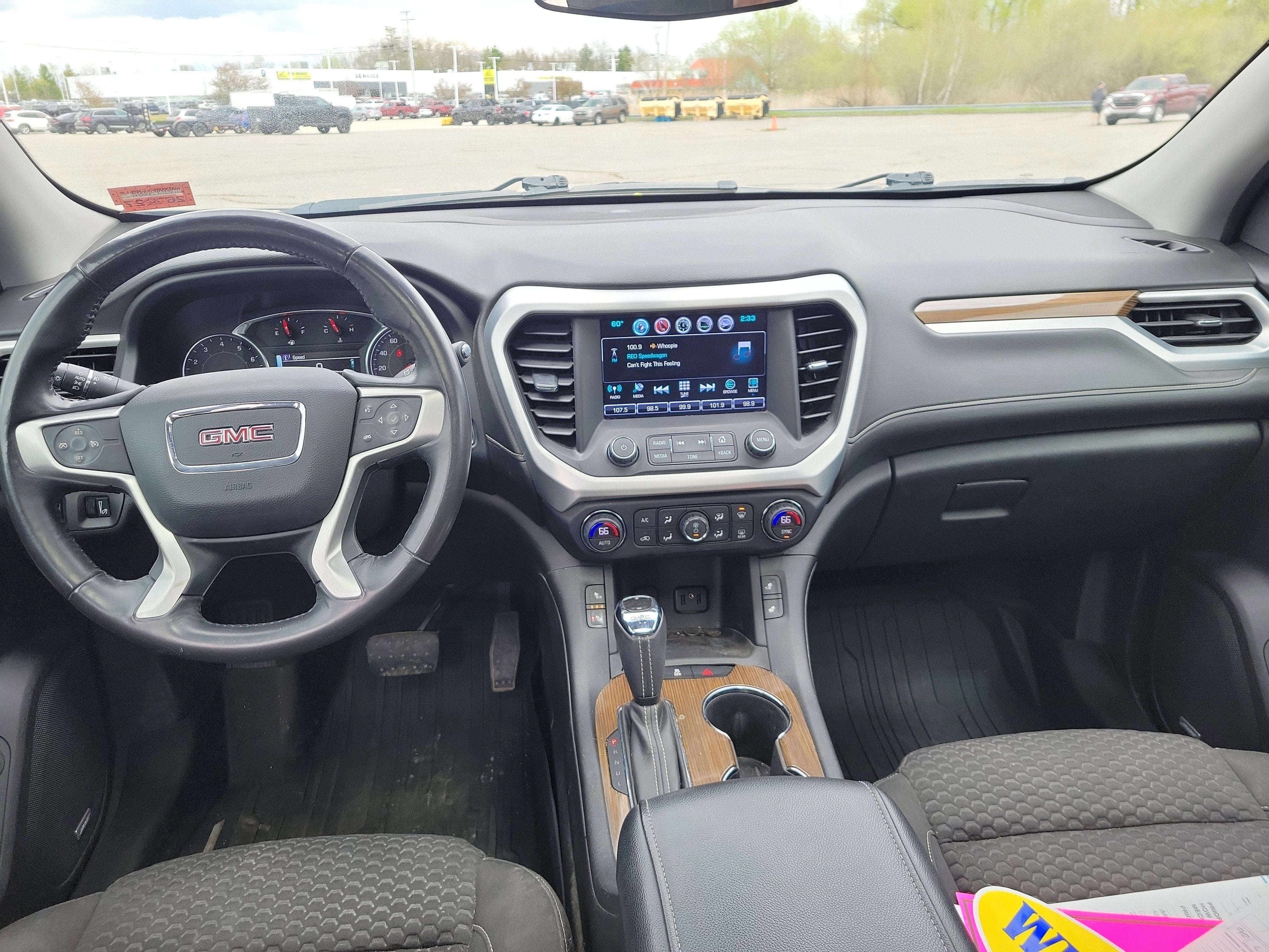 2017 GMC Acadia SLE