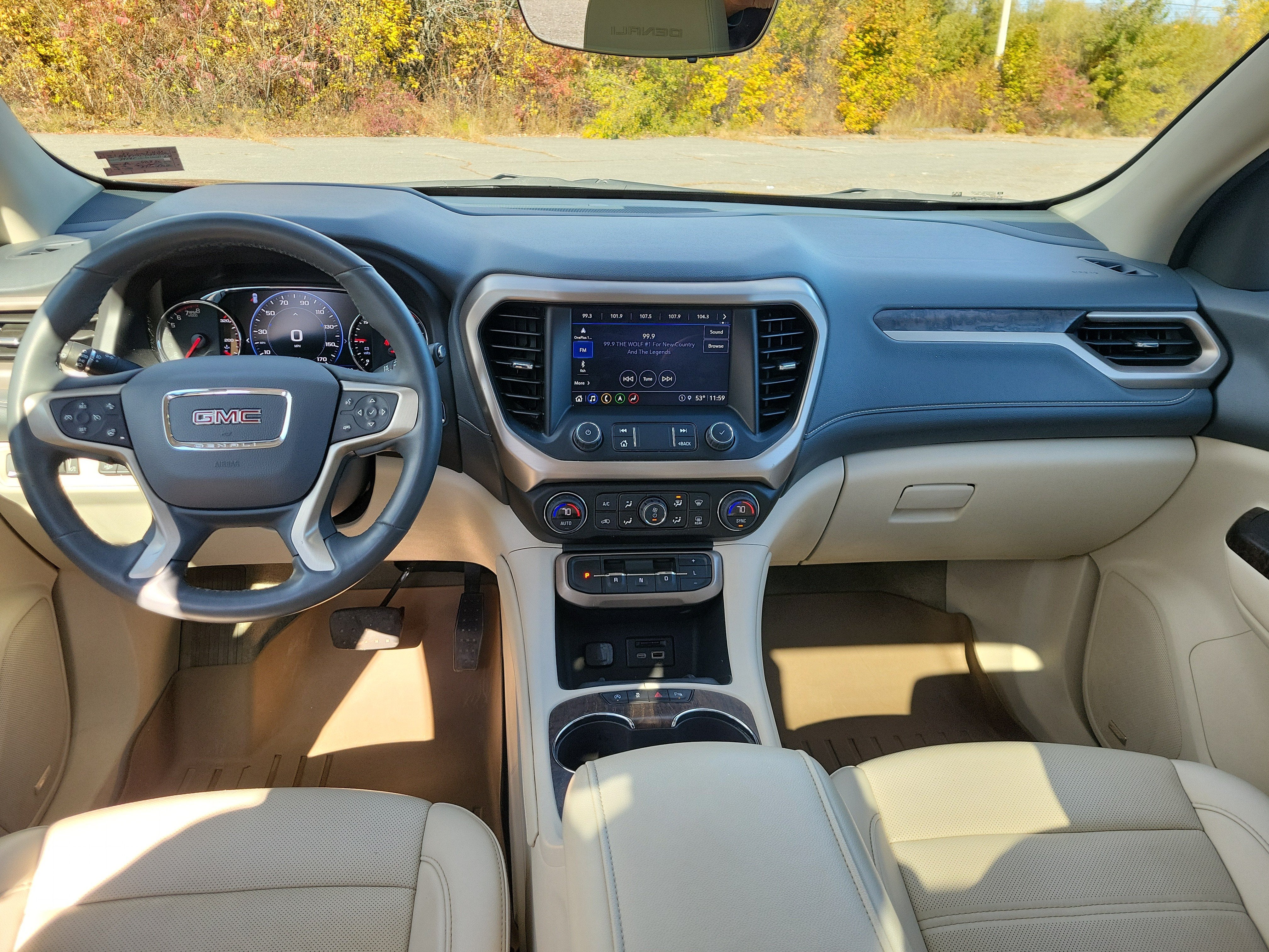 2023 GMC Acadia Denali