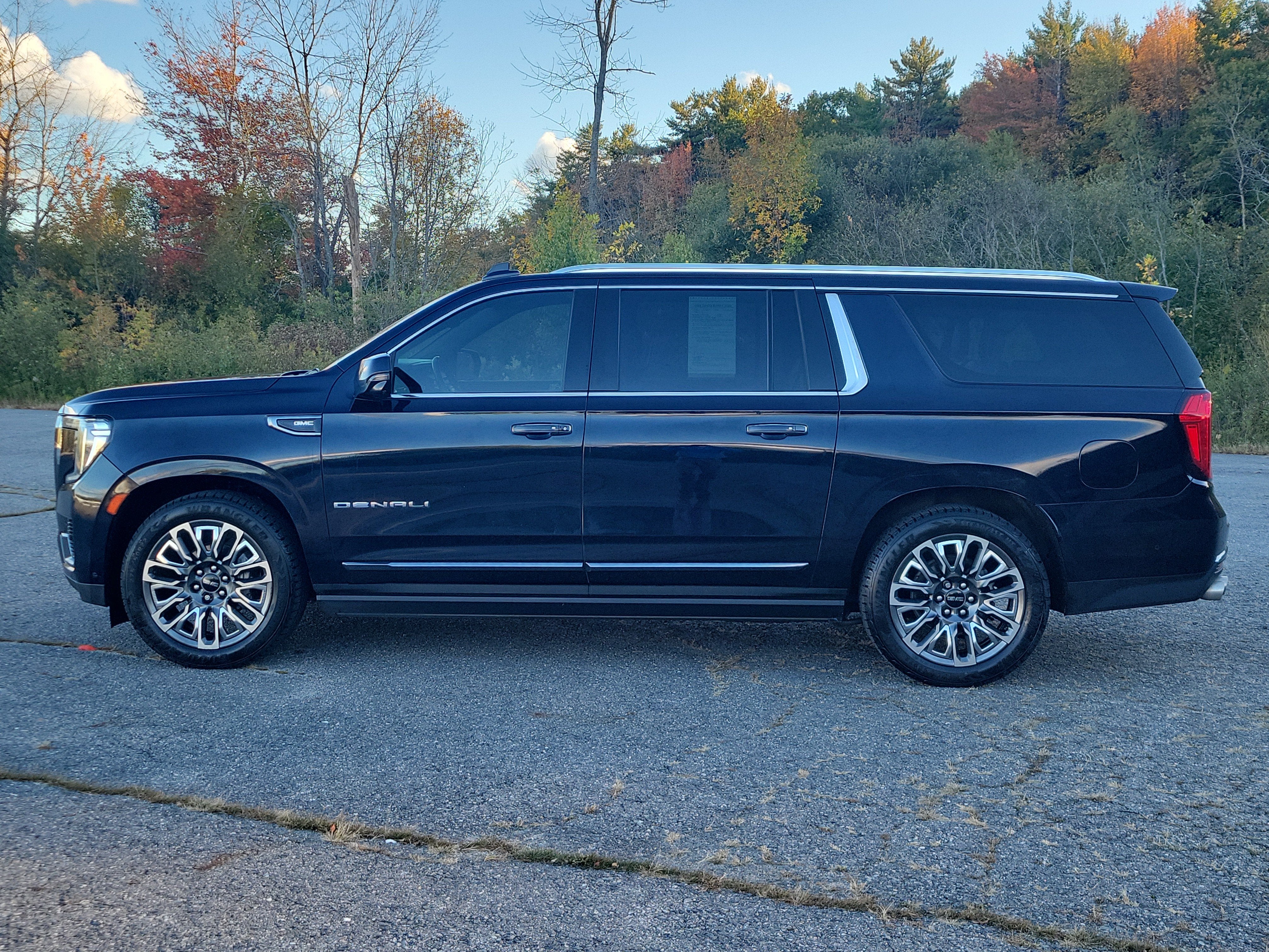 2023 GMC Yukon XL Denali Ultimate