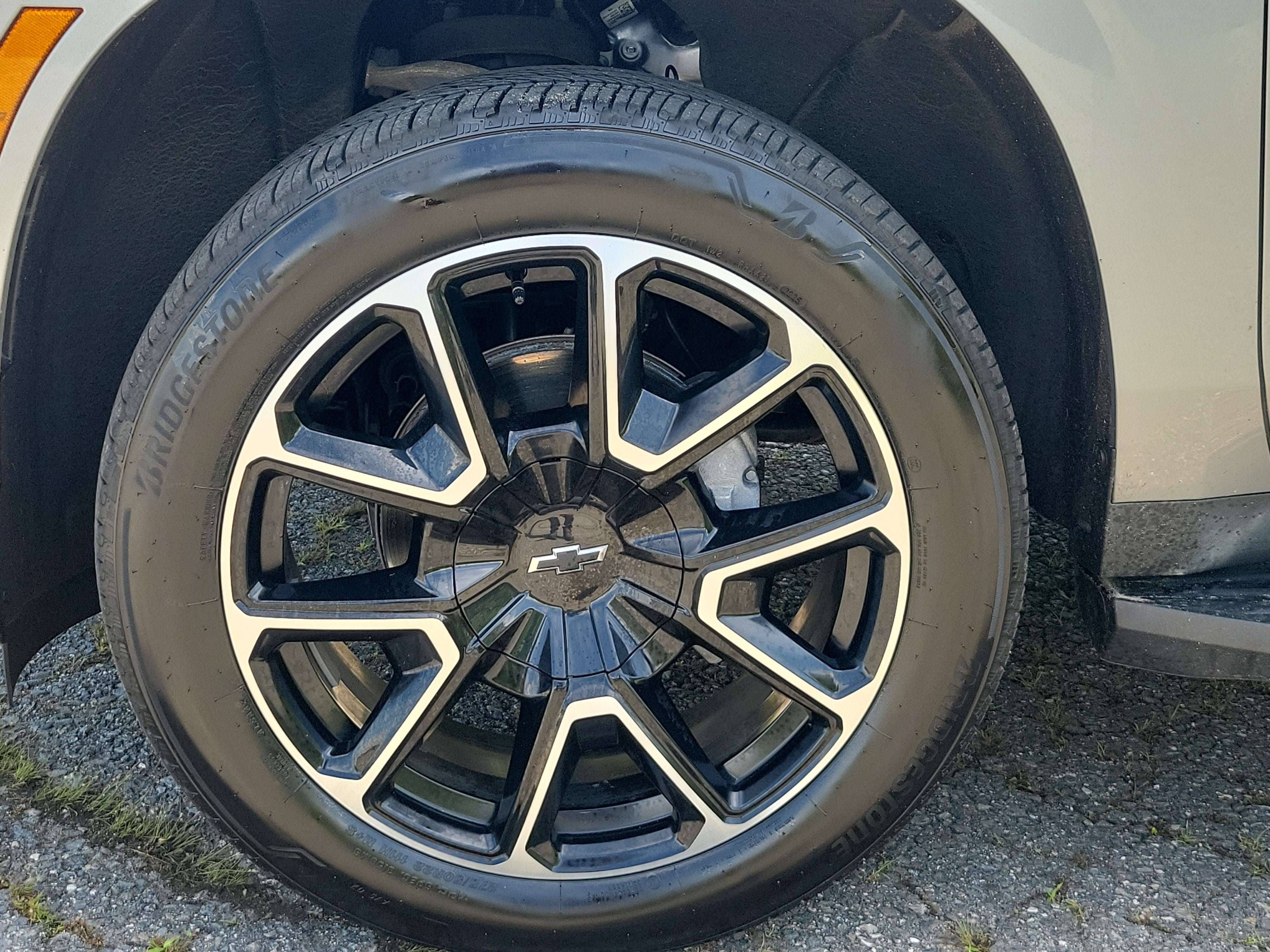 2025 Chevrolet Suburban RST