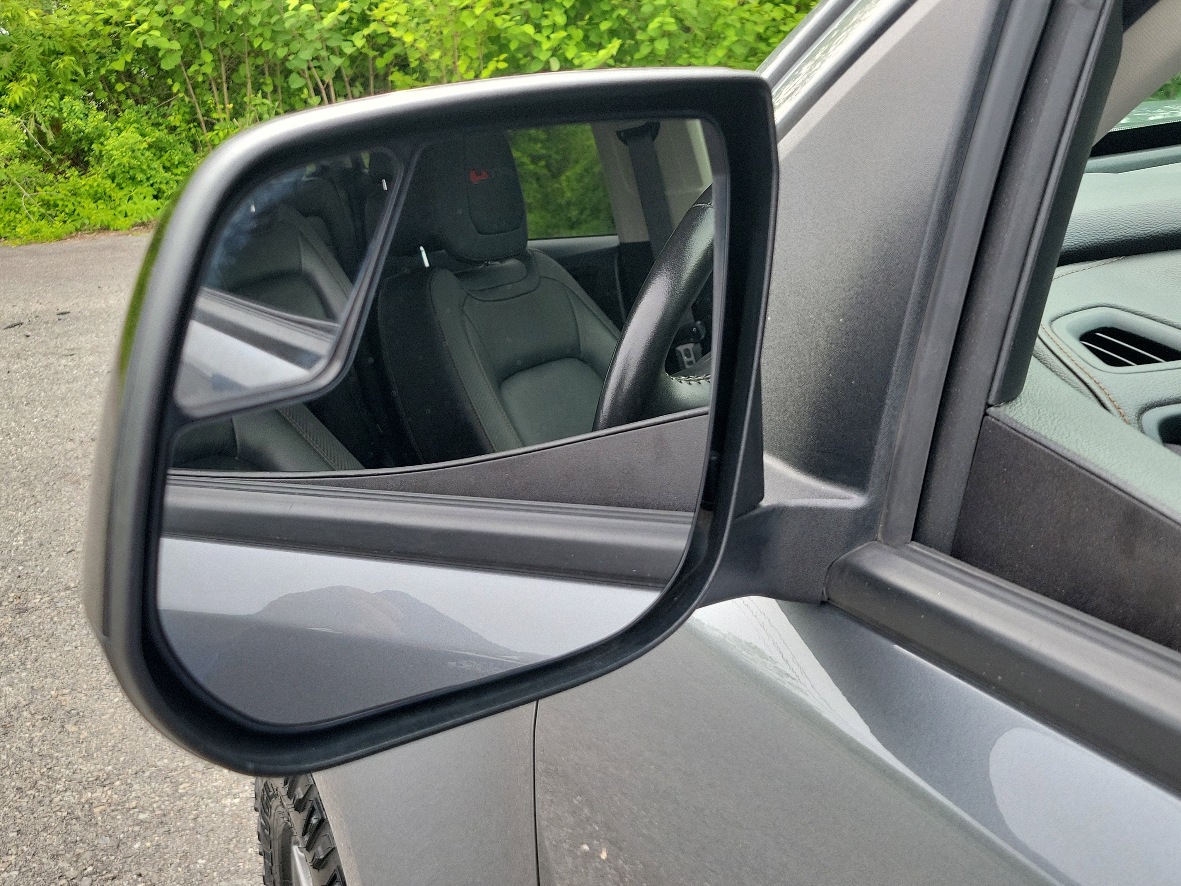 2022 GMC Canyon AT4 - Leather
