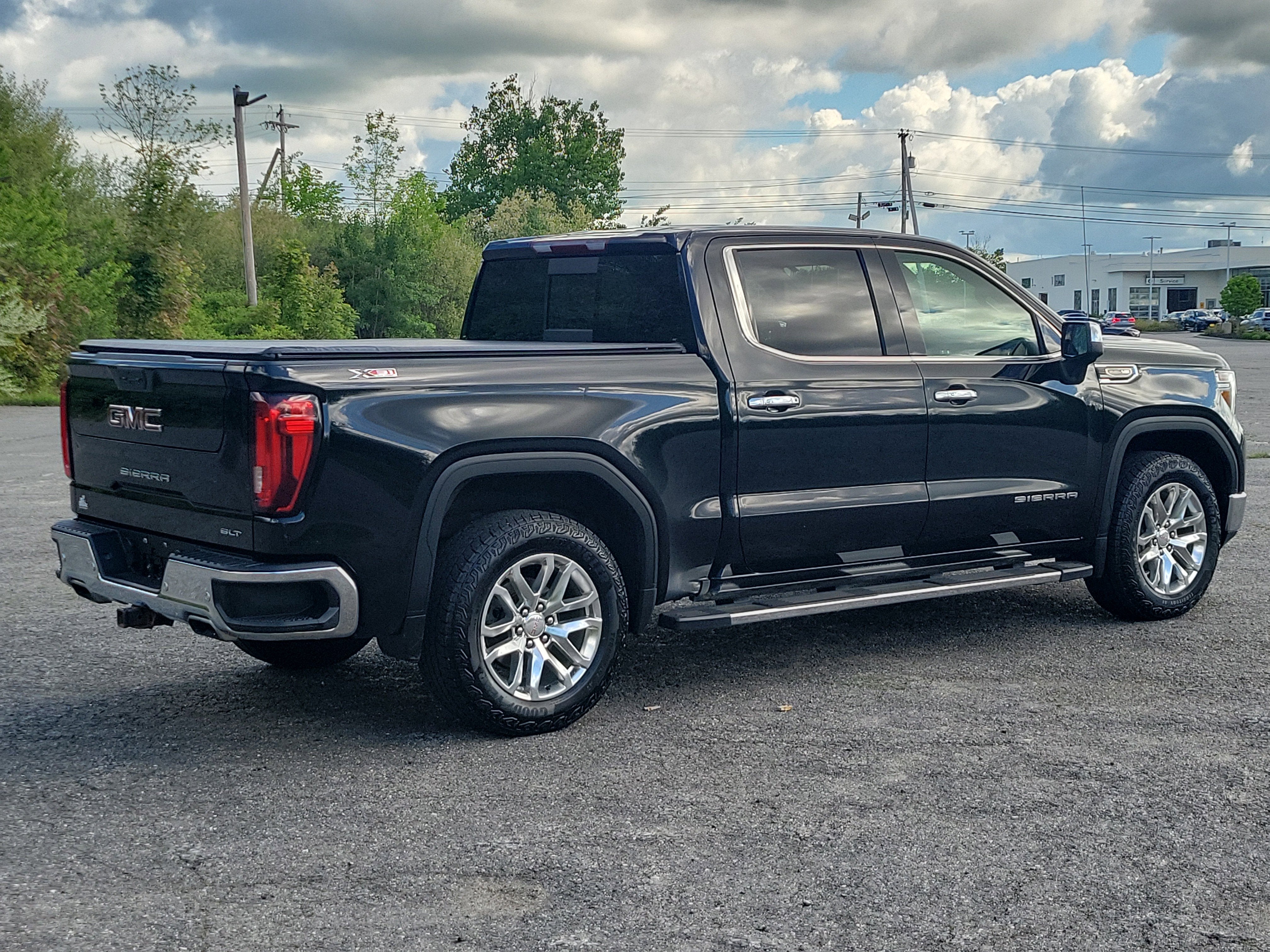 2021 GMC Sierra 1500 SLT