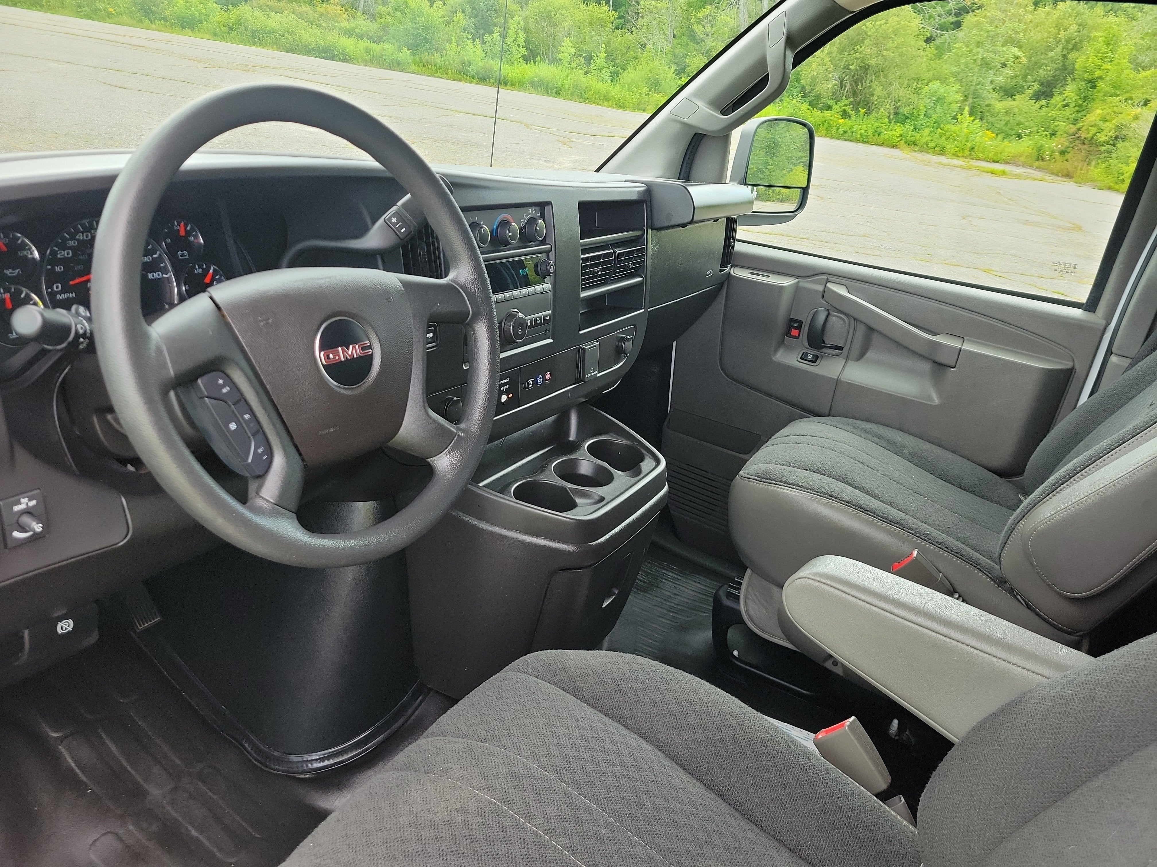 2025 GMC Savana Cargo Work Van