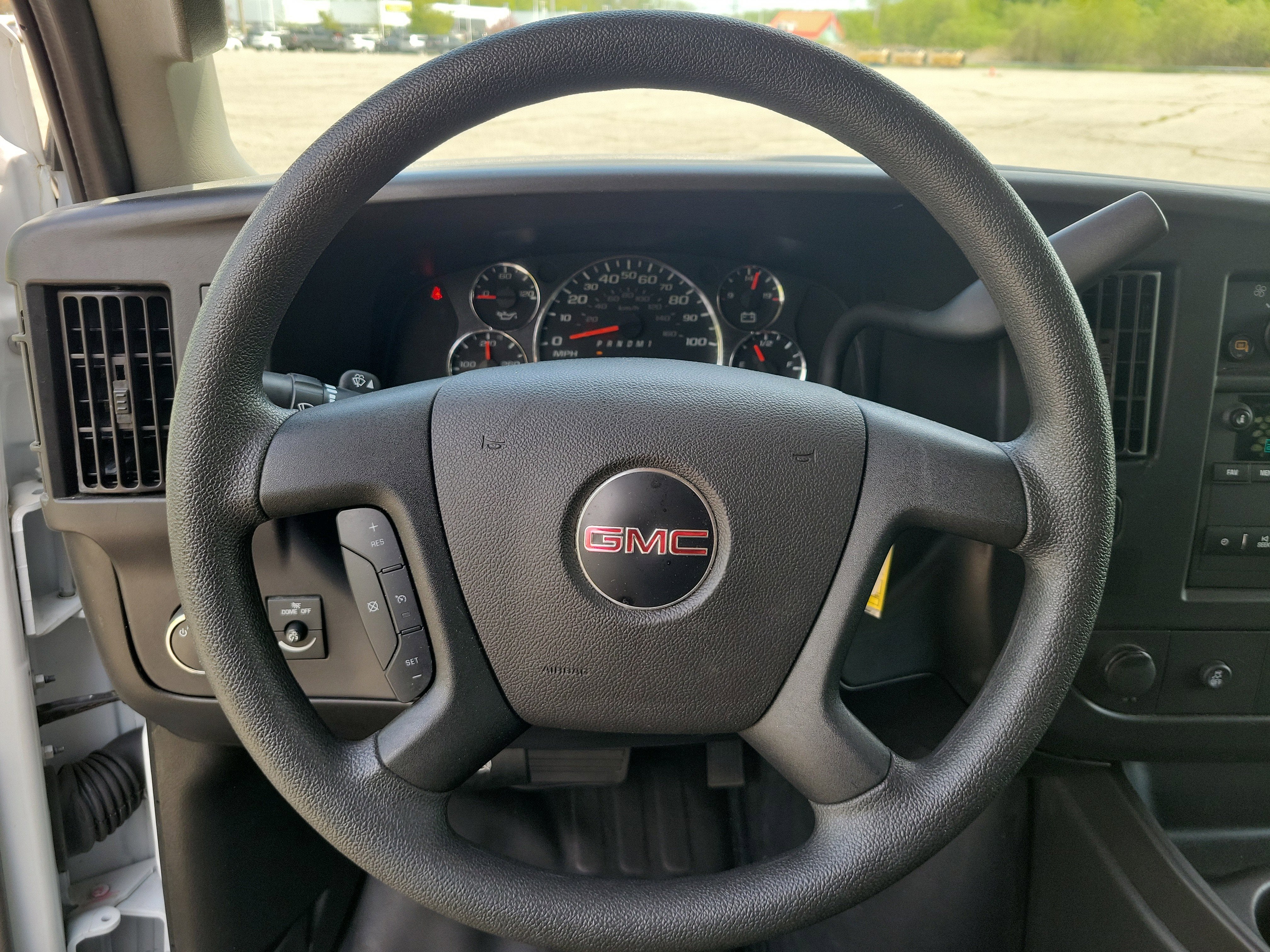 2024 GMC Savana Cargo 2500 Work Van