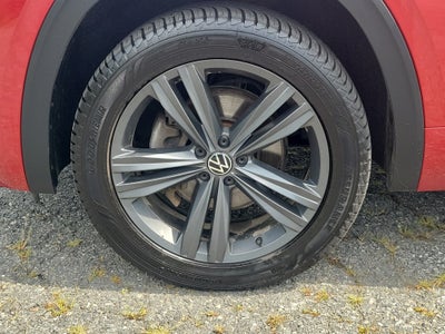 2021 Volkswagen Atlas 3.6L V6 SE w/Technology R-Line