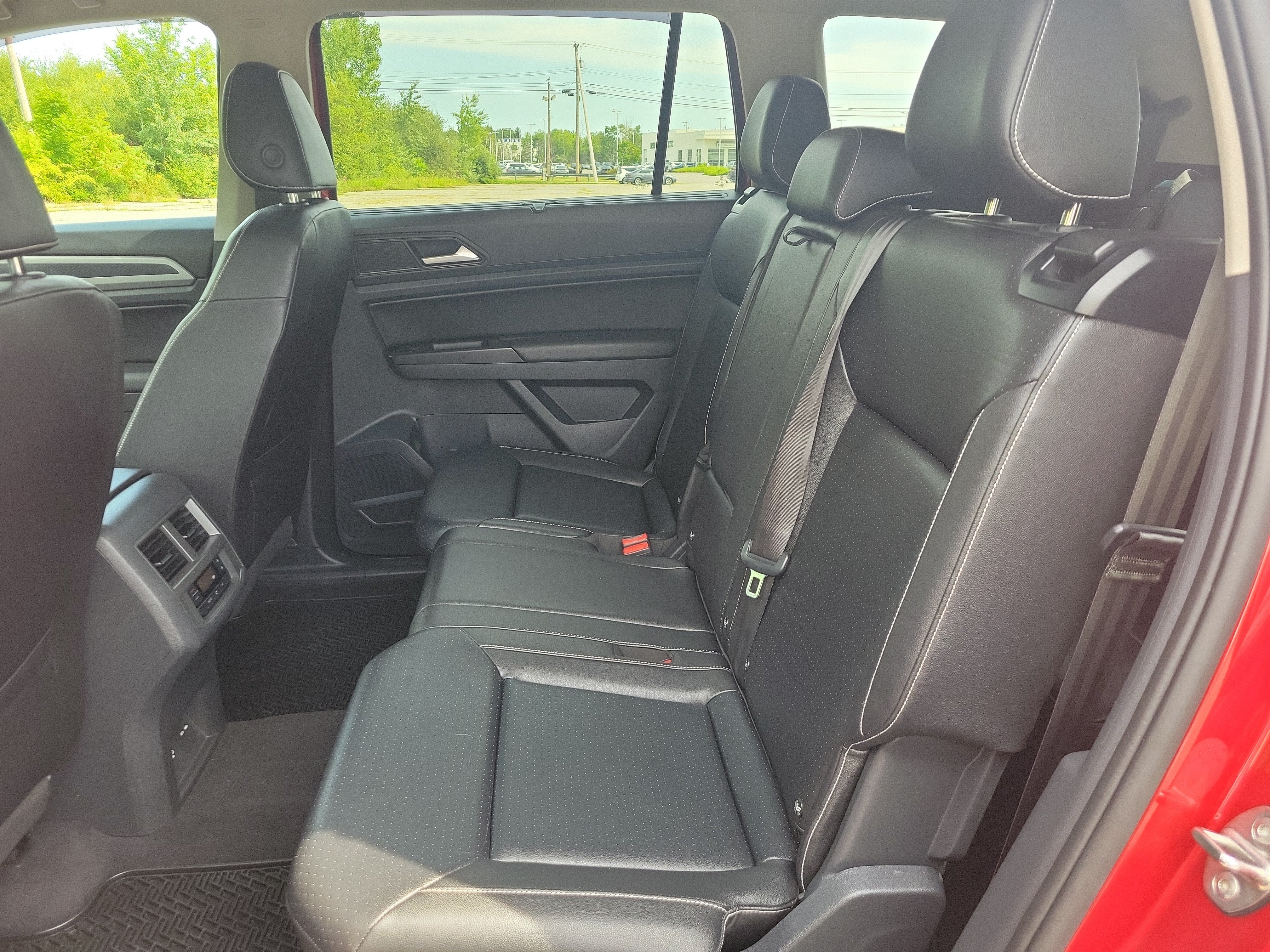 2021 Volkswagen Atlas 3.6L V6 SE w/Technology R-Line