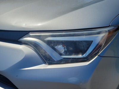 2017 Toyota RAV4 SE