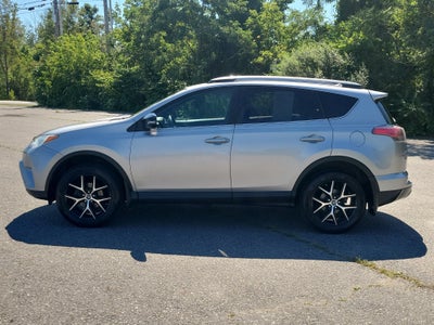 2017 Toyota RAV4 SE