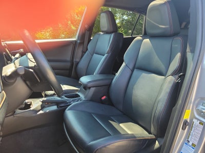 2017 Toyota RAV4 SE
