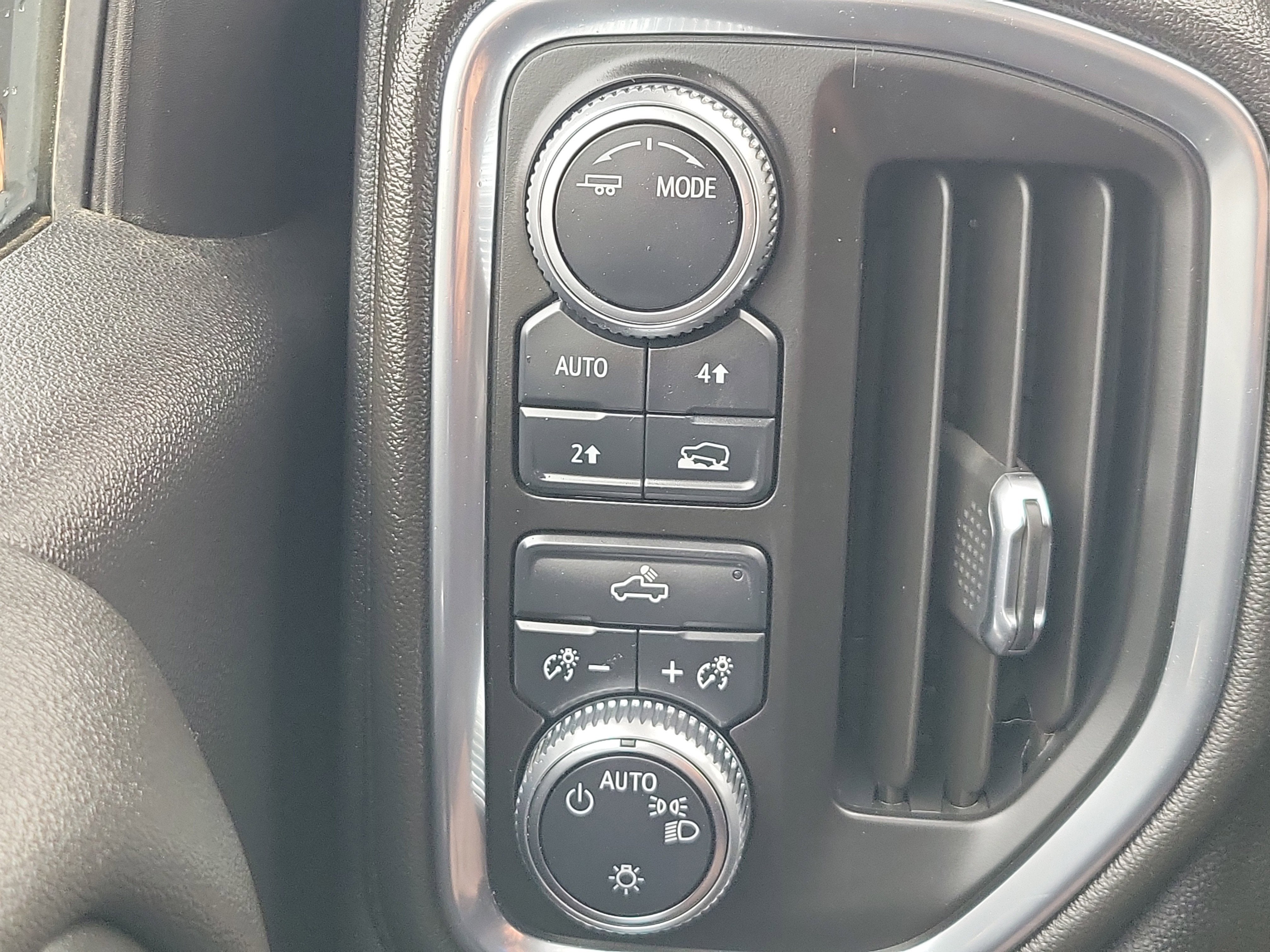 2020 GMC Sierra 1500 SLE