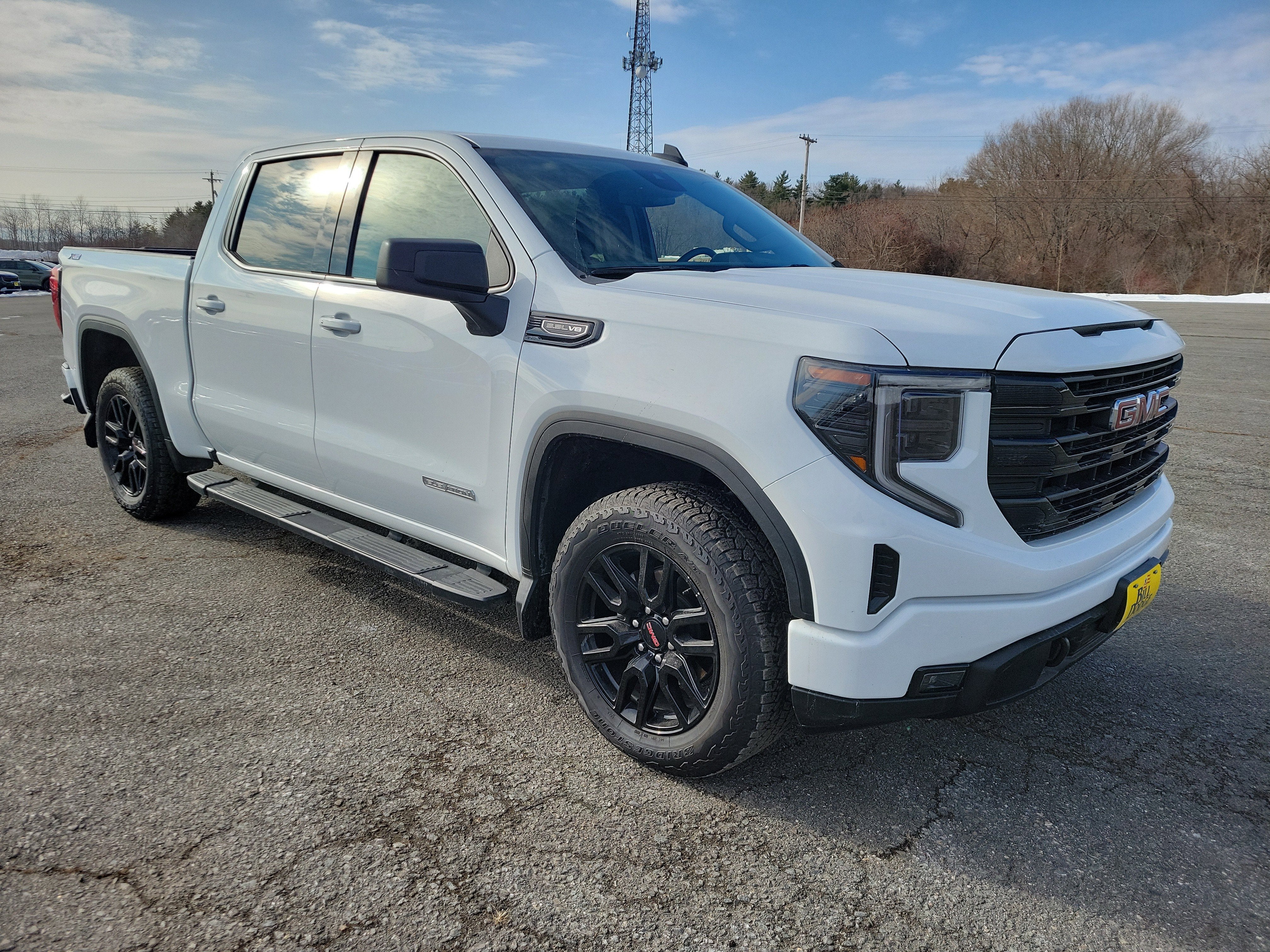 2025 GMC Sierra 1500 Elevation