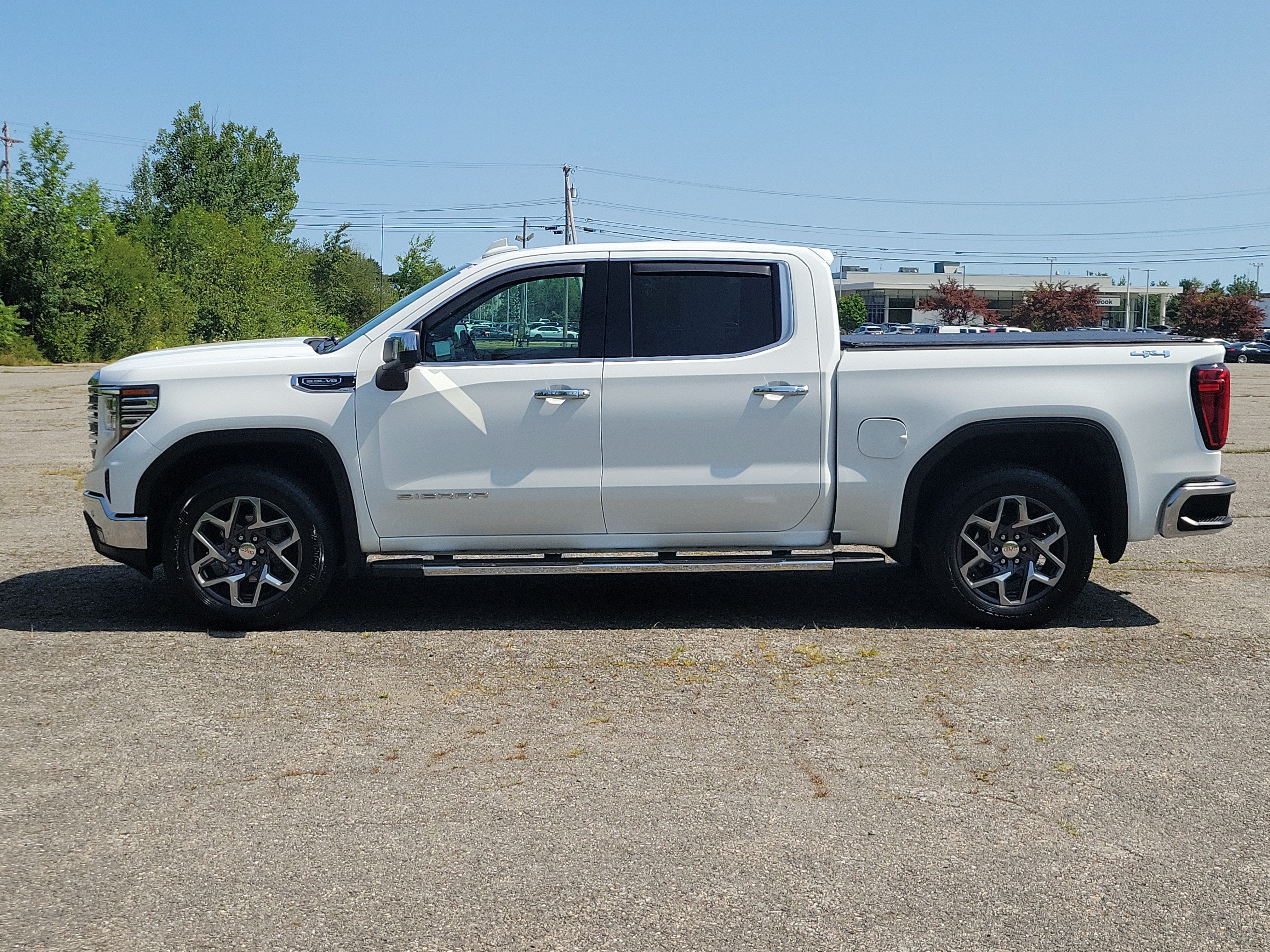 2022 GMC Sierra 1500 SLT