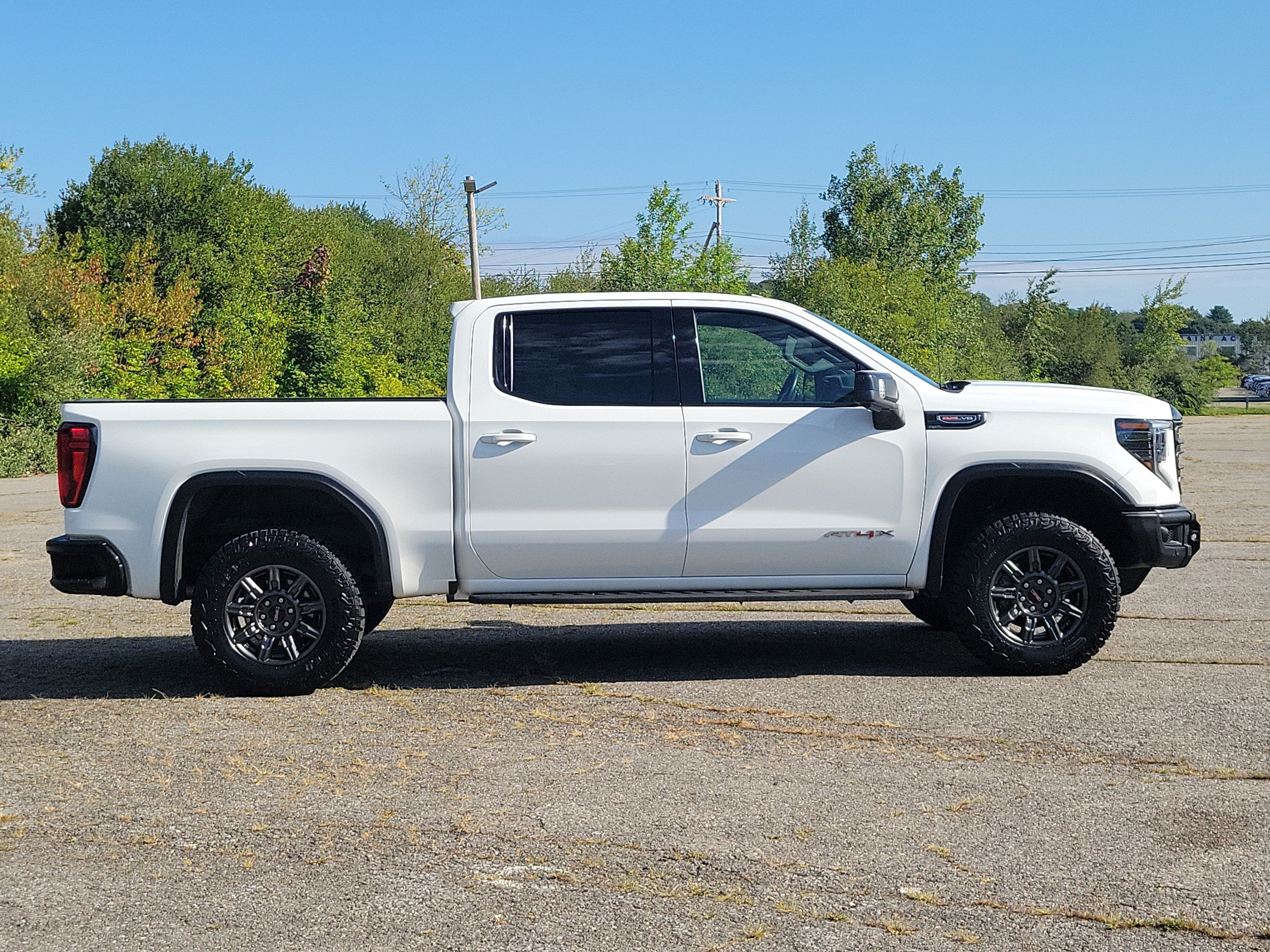 2024 GMC Sierra 1500 AT4X