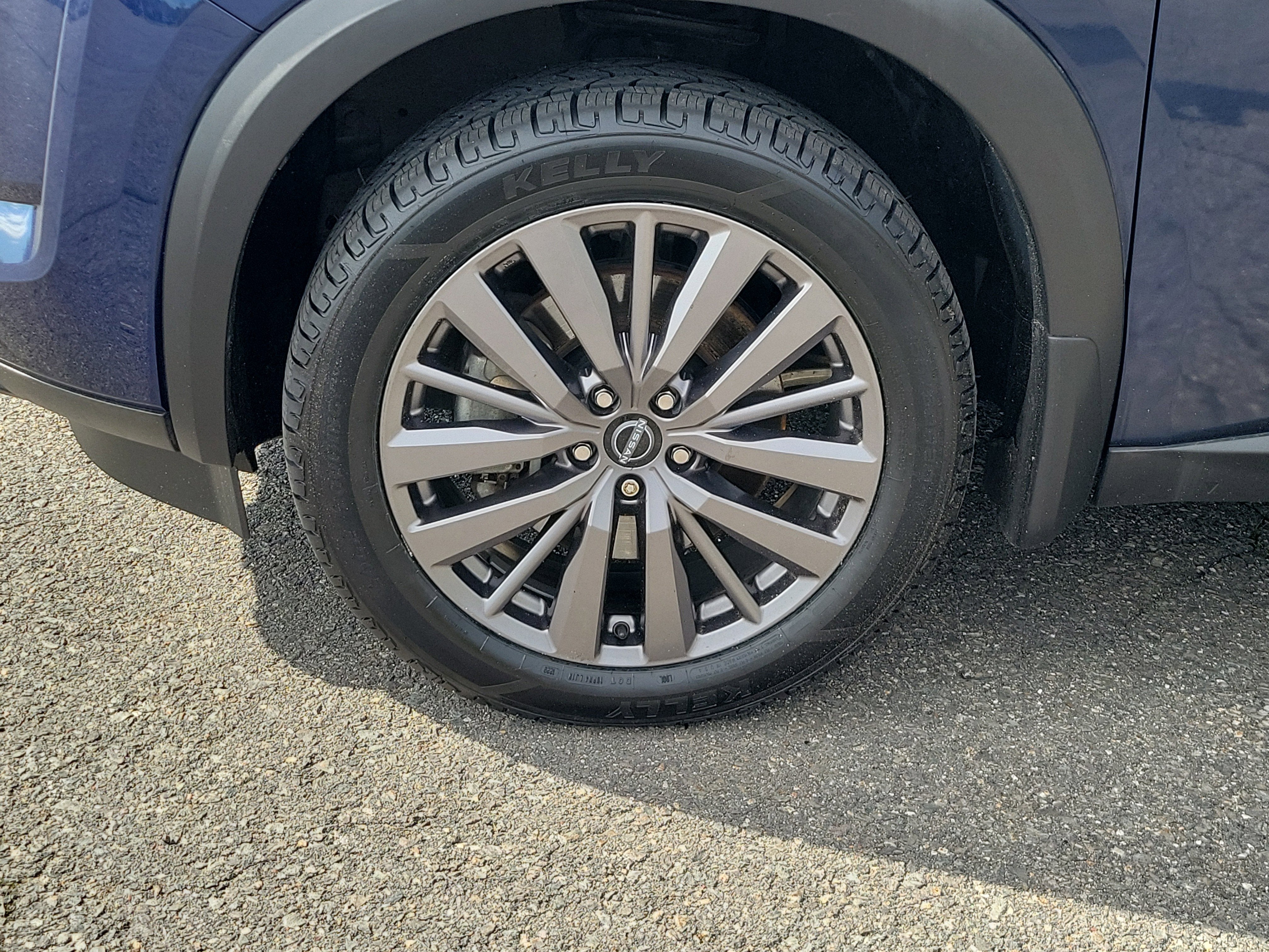 2023 Nissan Pathfinder SL 4WD