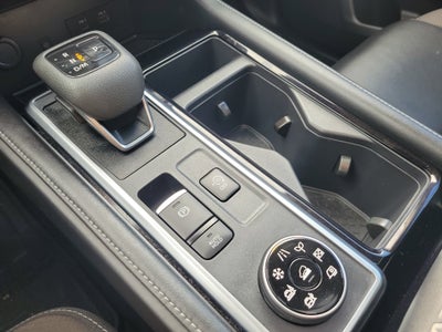 2023 Nissan Pathfinder SL 4WD