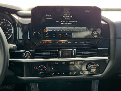 2023 Nissan Pathfinder SL 4WD