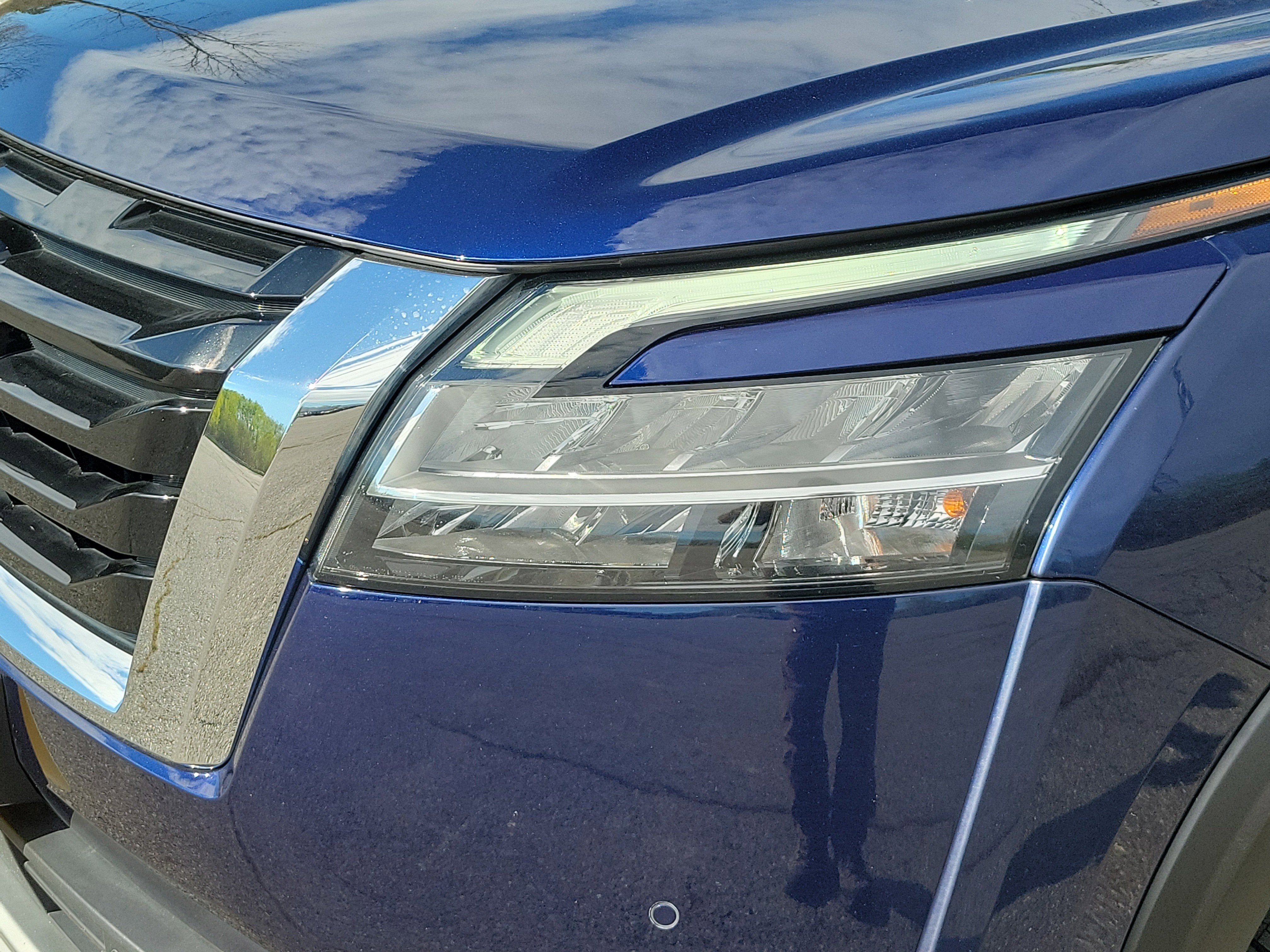 2023 Nissan Pathfinder SL 4WD
