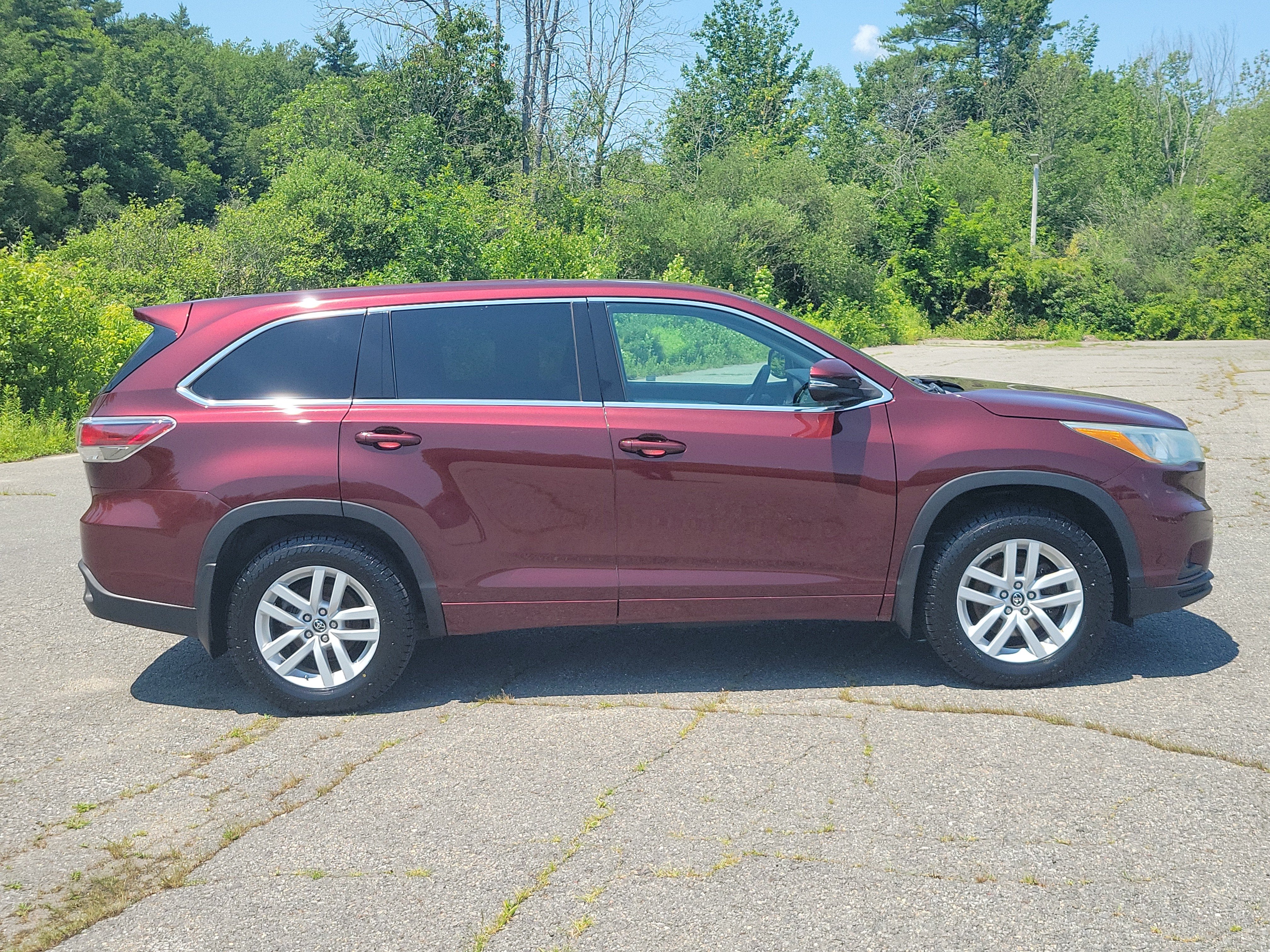 2016 Toyota Highlander LE V6