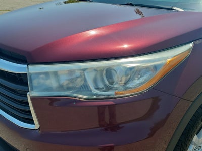2016 Toyota Highlander LE V6