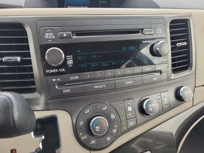 2011 Toyota Sienna LE V6