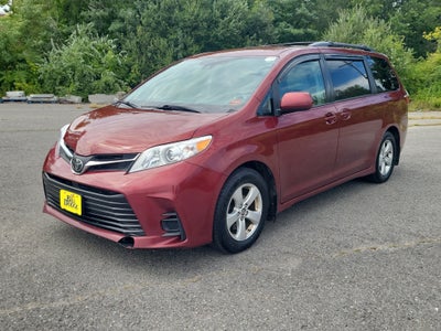 2019 Toyota Sienna LE Auto Access Seat