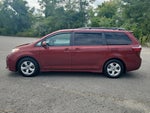 2019 Toyota Sienna LE Auto Access Seat