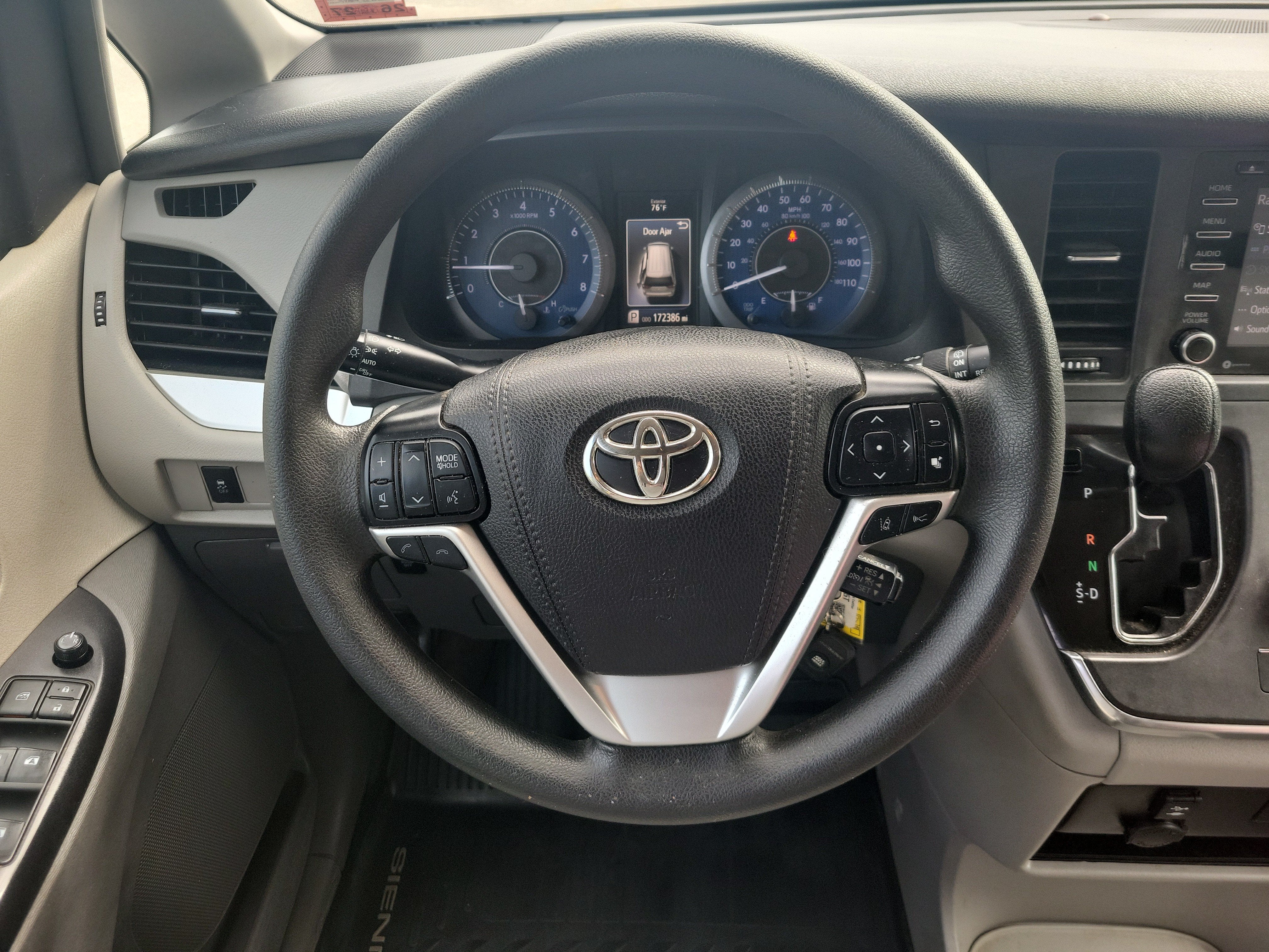 2019 Toyota Sienna LE Auto Access Seat
