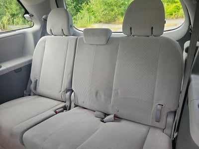 2019 Toyota Sienna LE Auto Access Seat