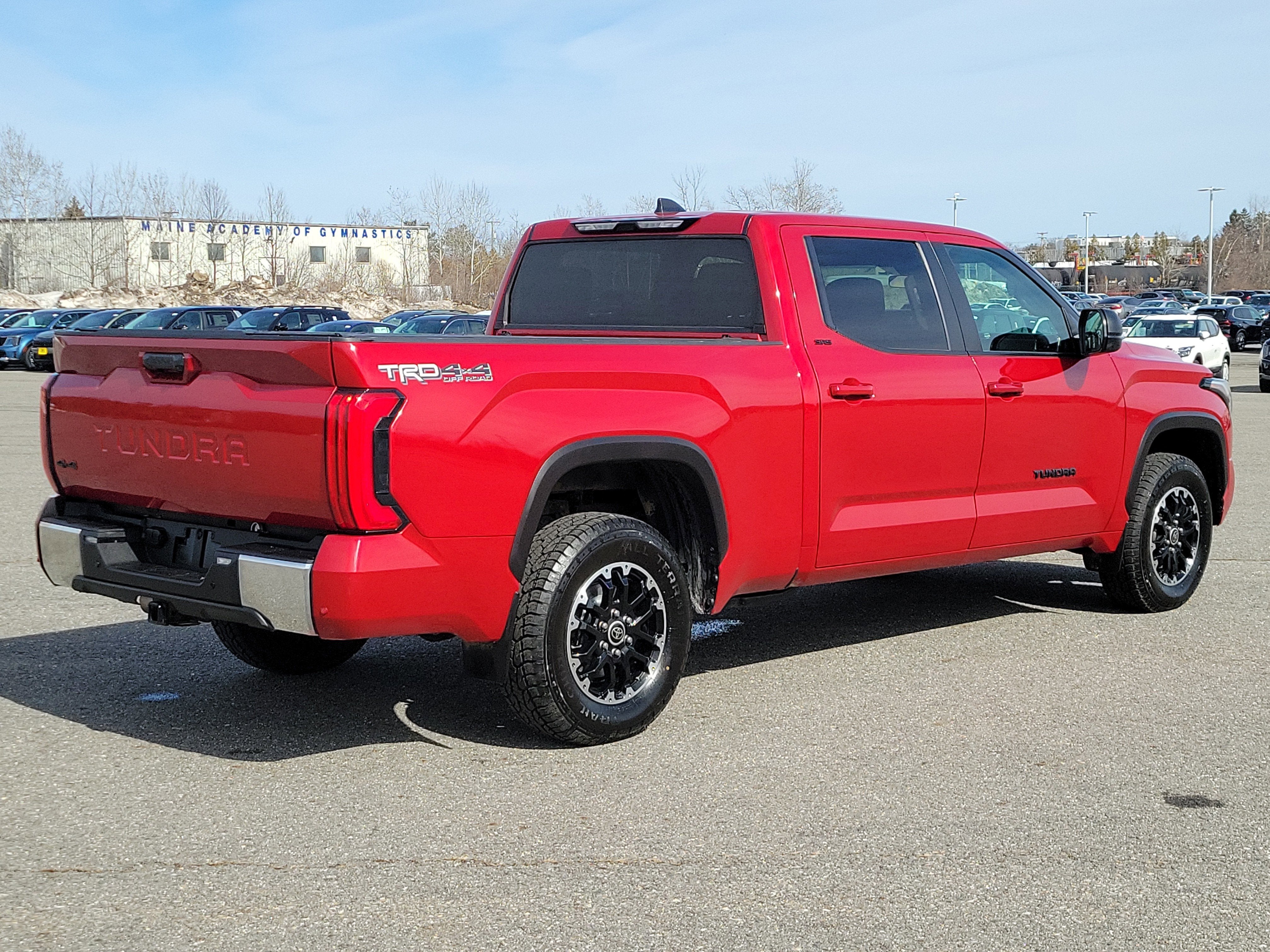 2024 Toyota Tundra 4WD SR5