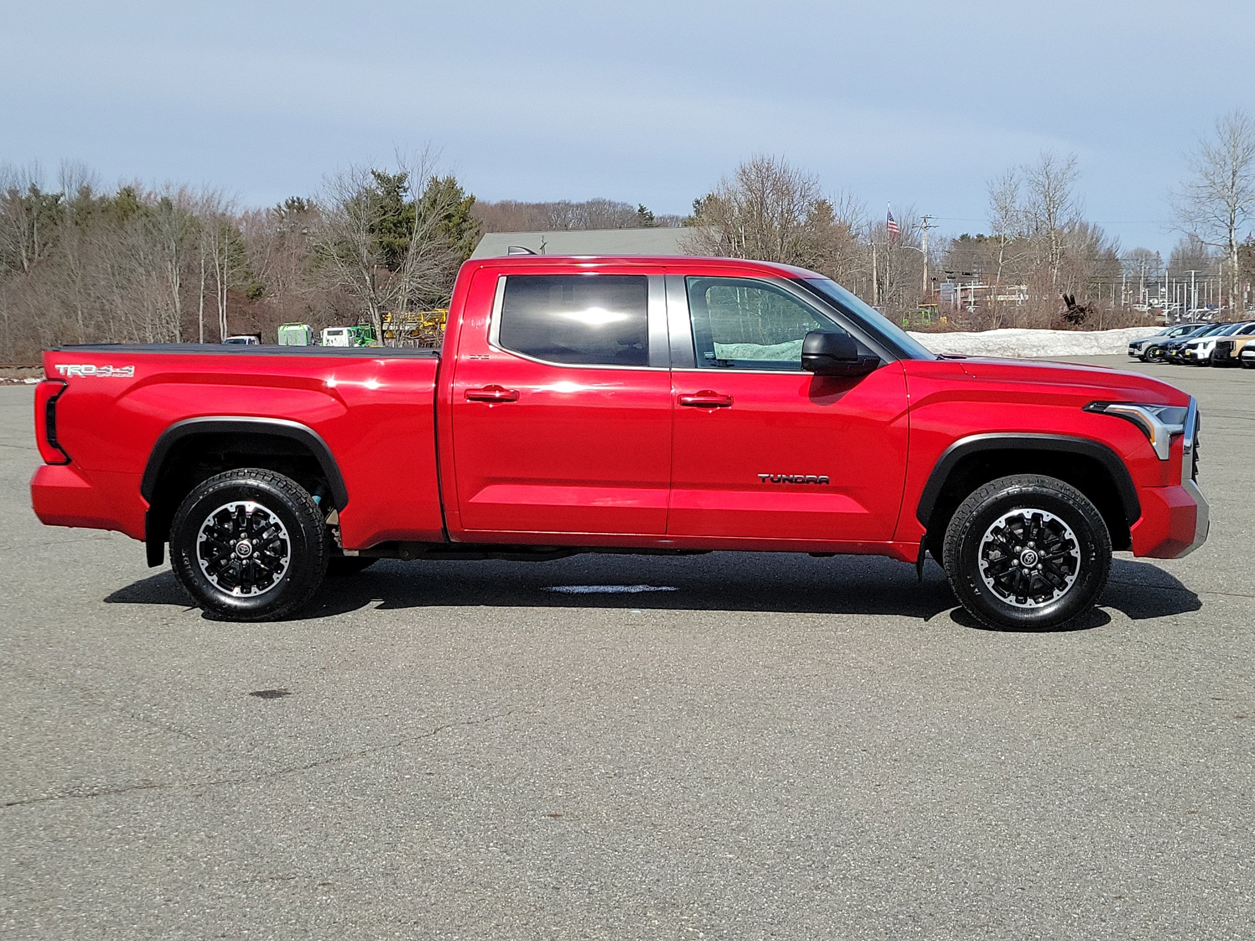 2024 Toyota Tundra 4WD SR5