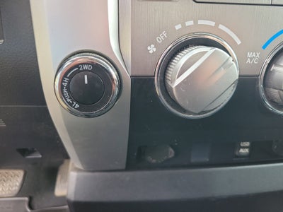 2015 Toyota Tundra SR5 5.7L V8